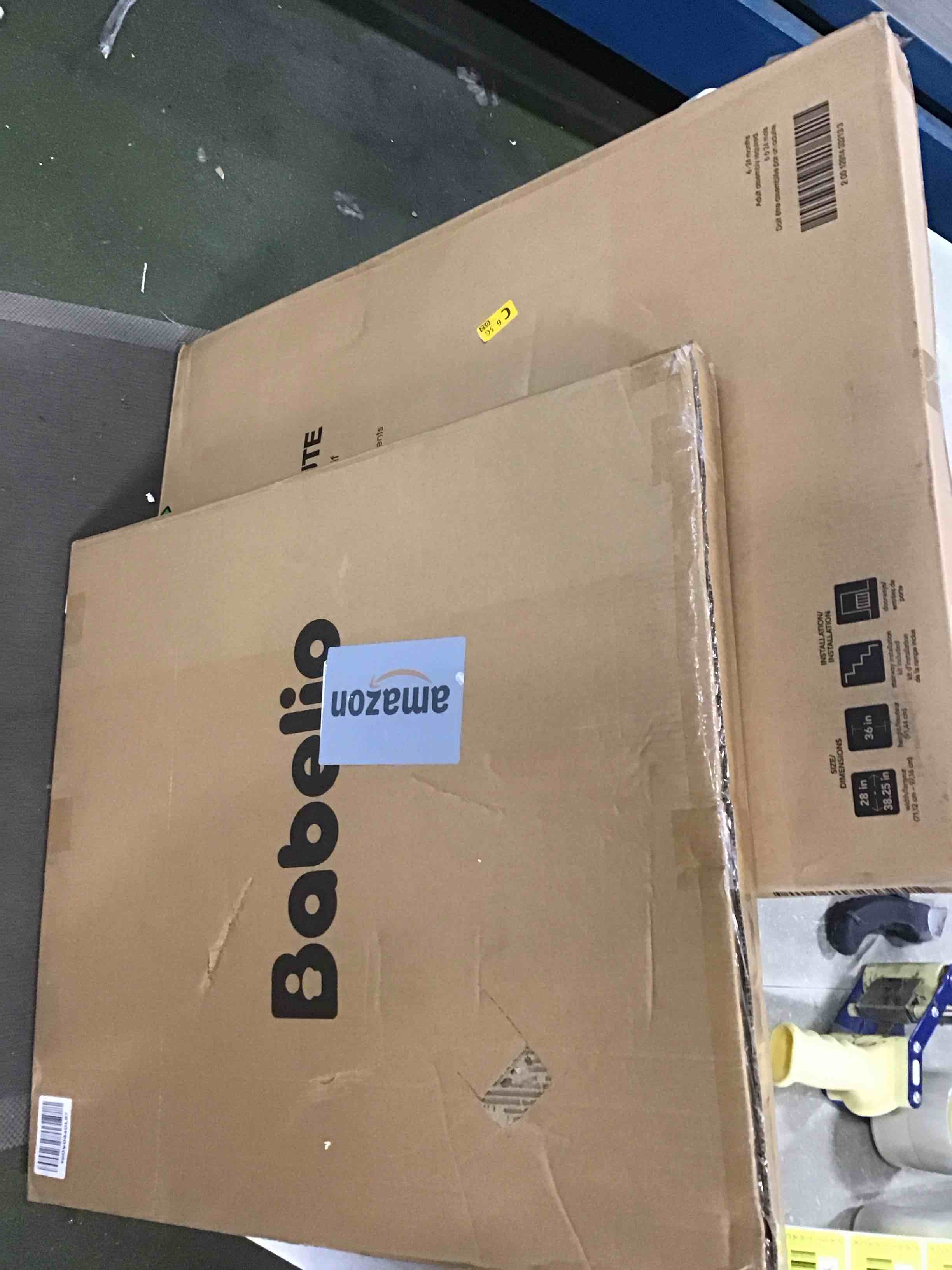 https://s3.amazonaws.com/lotting-images-prod/bidfta/YEL6082135_1708695743360.jpeg