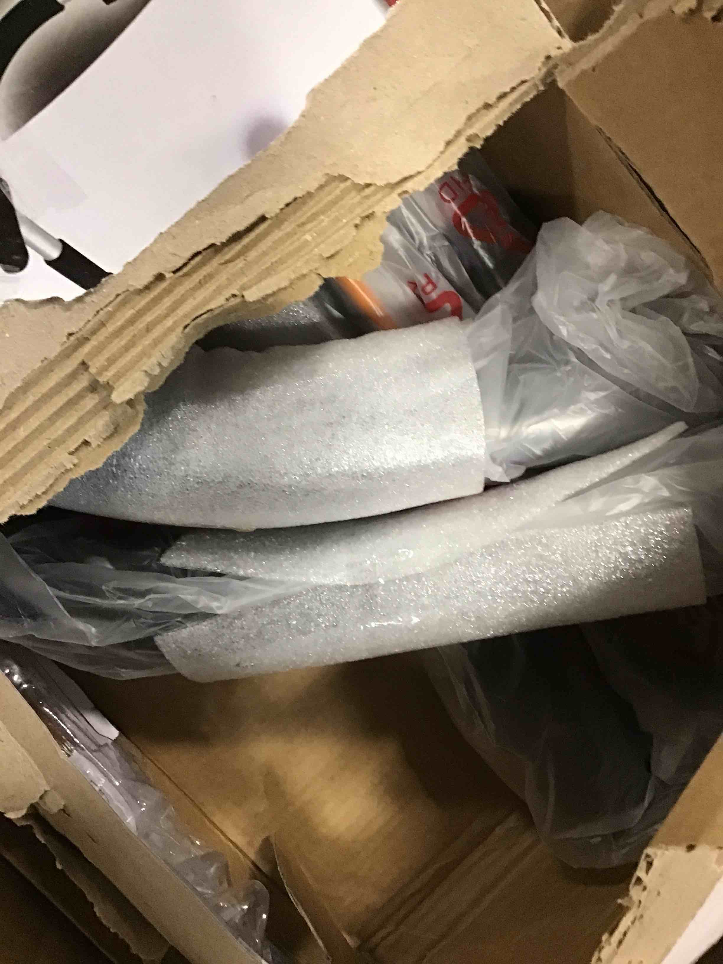 https://s3.amazonaws.com/lotting-images-prod/bidfta/YEL6083030_1708621978893.jpeg