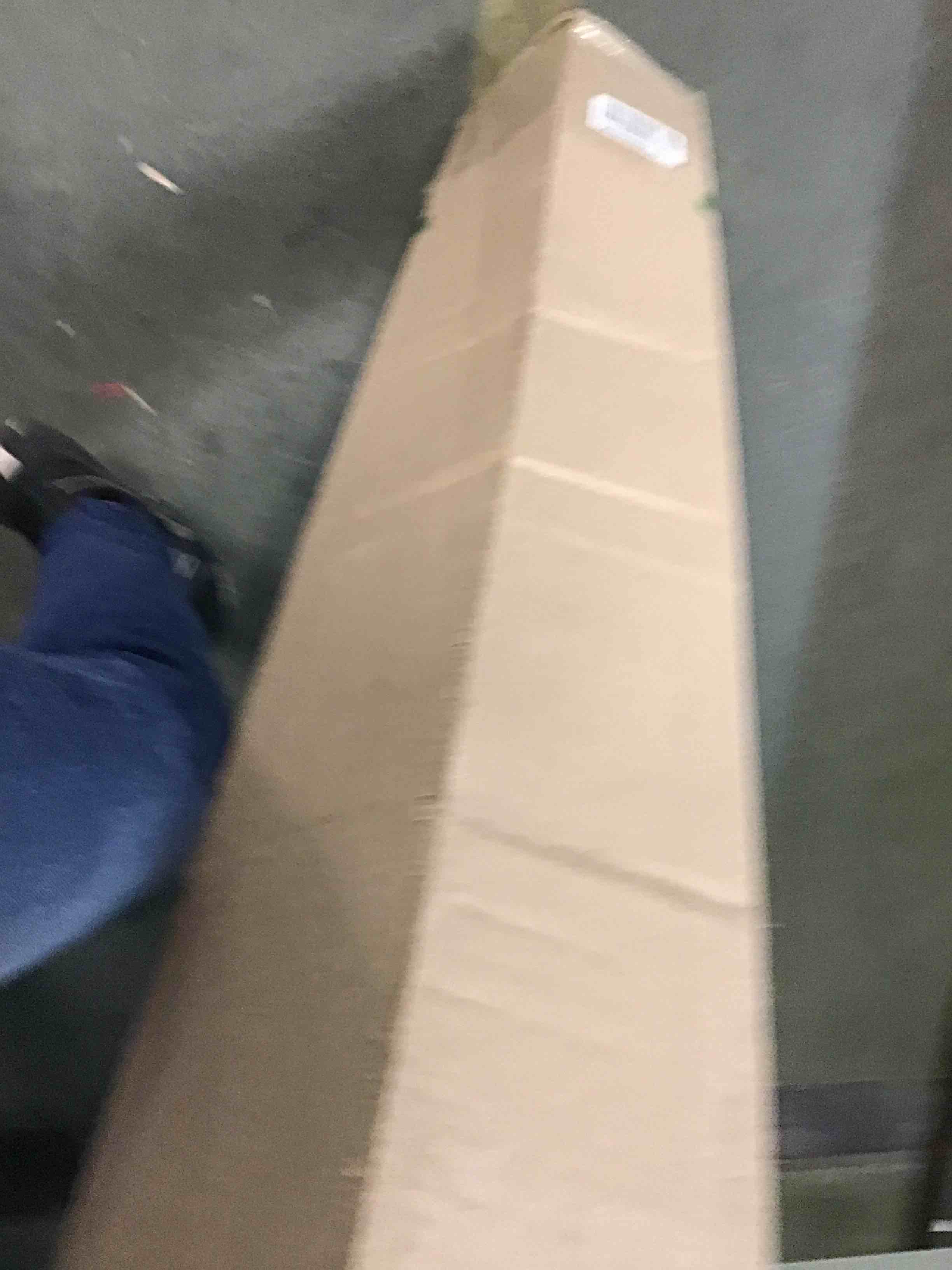 https://s3.amazonaws.com/lotting-images-prod/bidfta/YEL6083328_1708693937779.jpeg