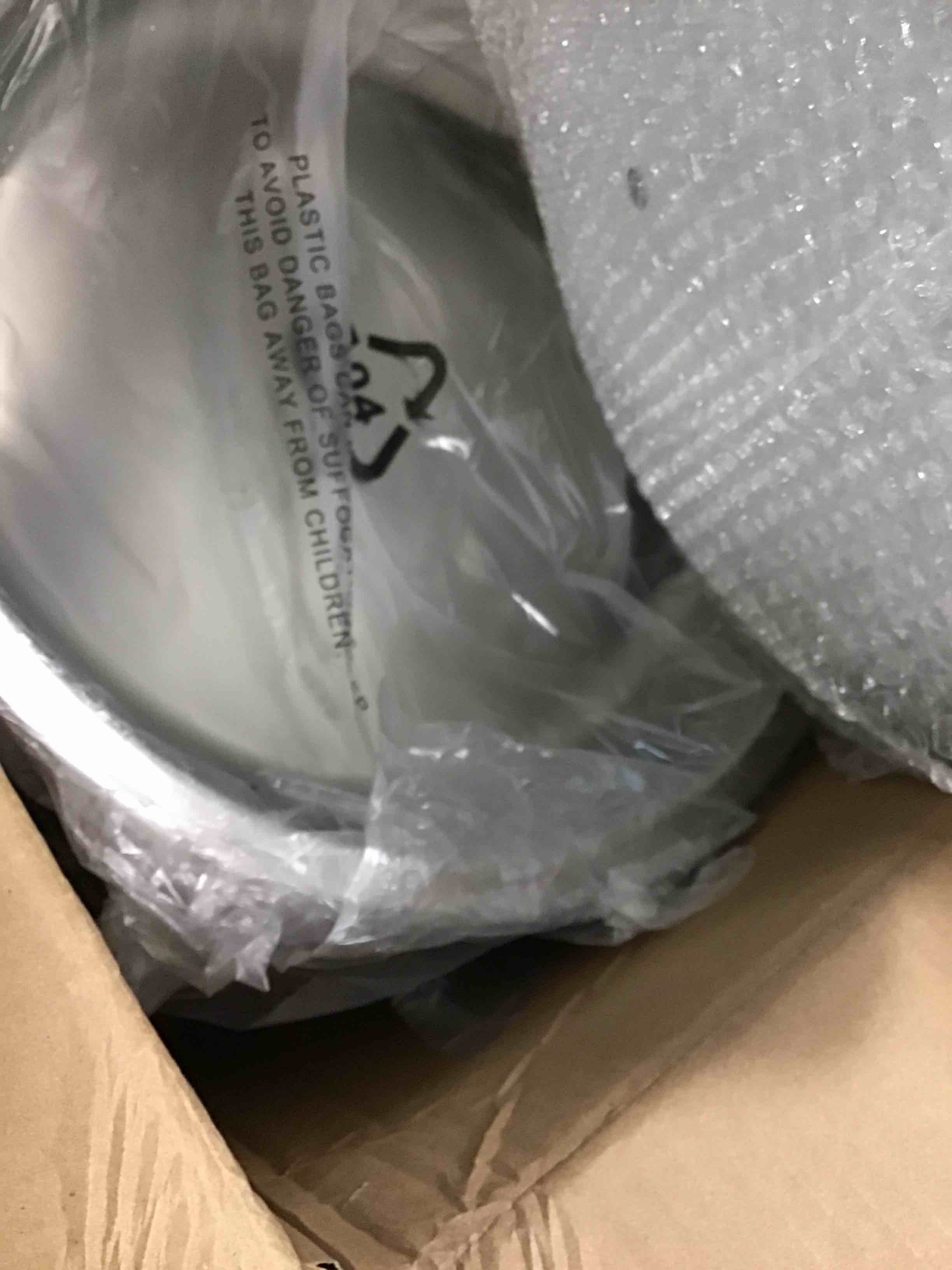 https://s3.amazonaws.com/lotting-images-prod/bidfta/YEL6083650_1708715660196.jpeg