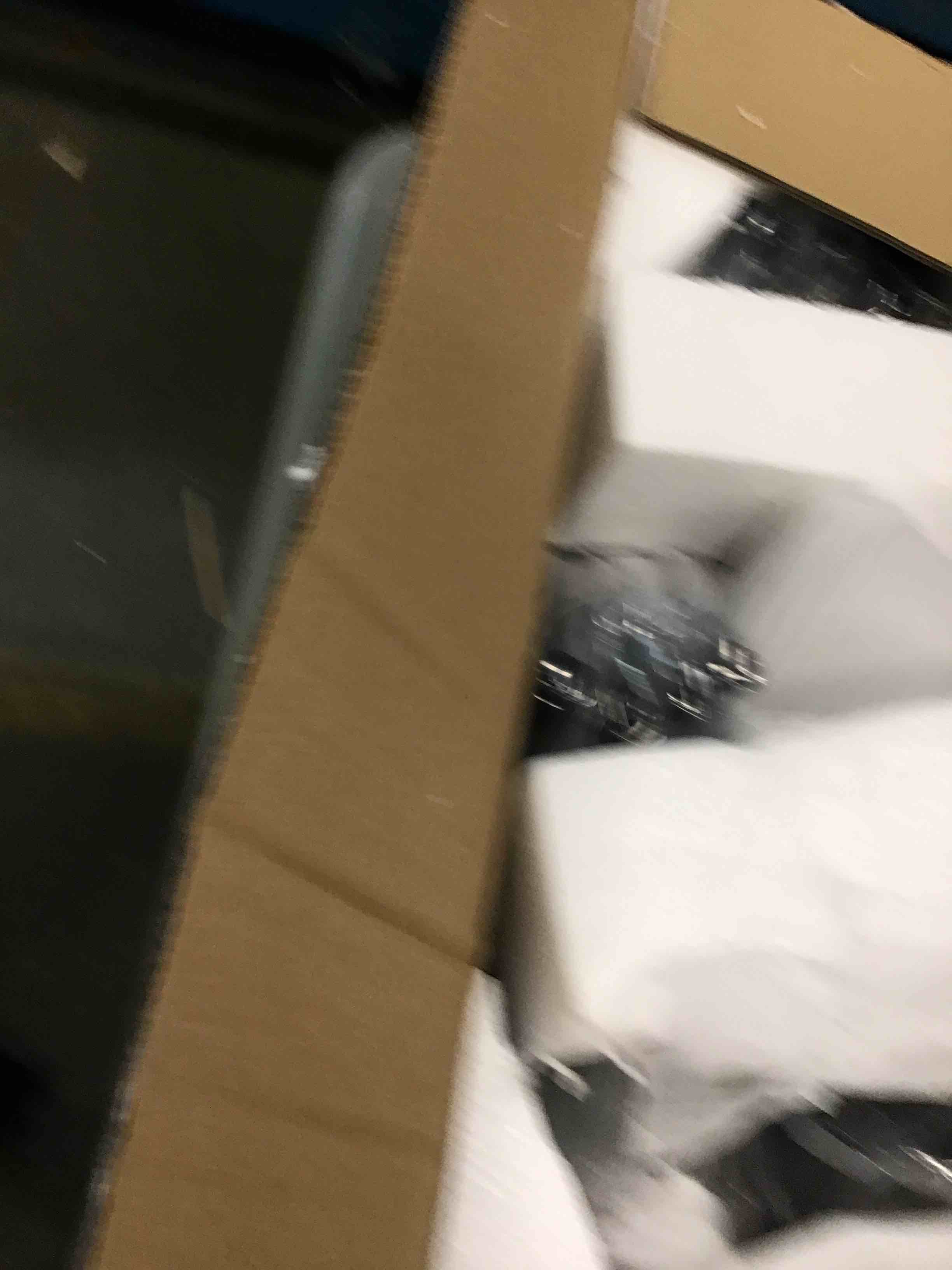https://s3.amazonaws.com/lotting-images-prod/bidfta/YEL6083714_1708719397724.jpeg