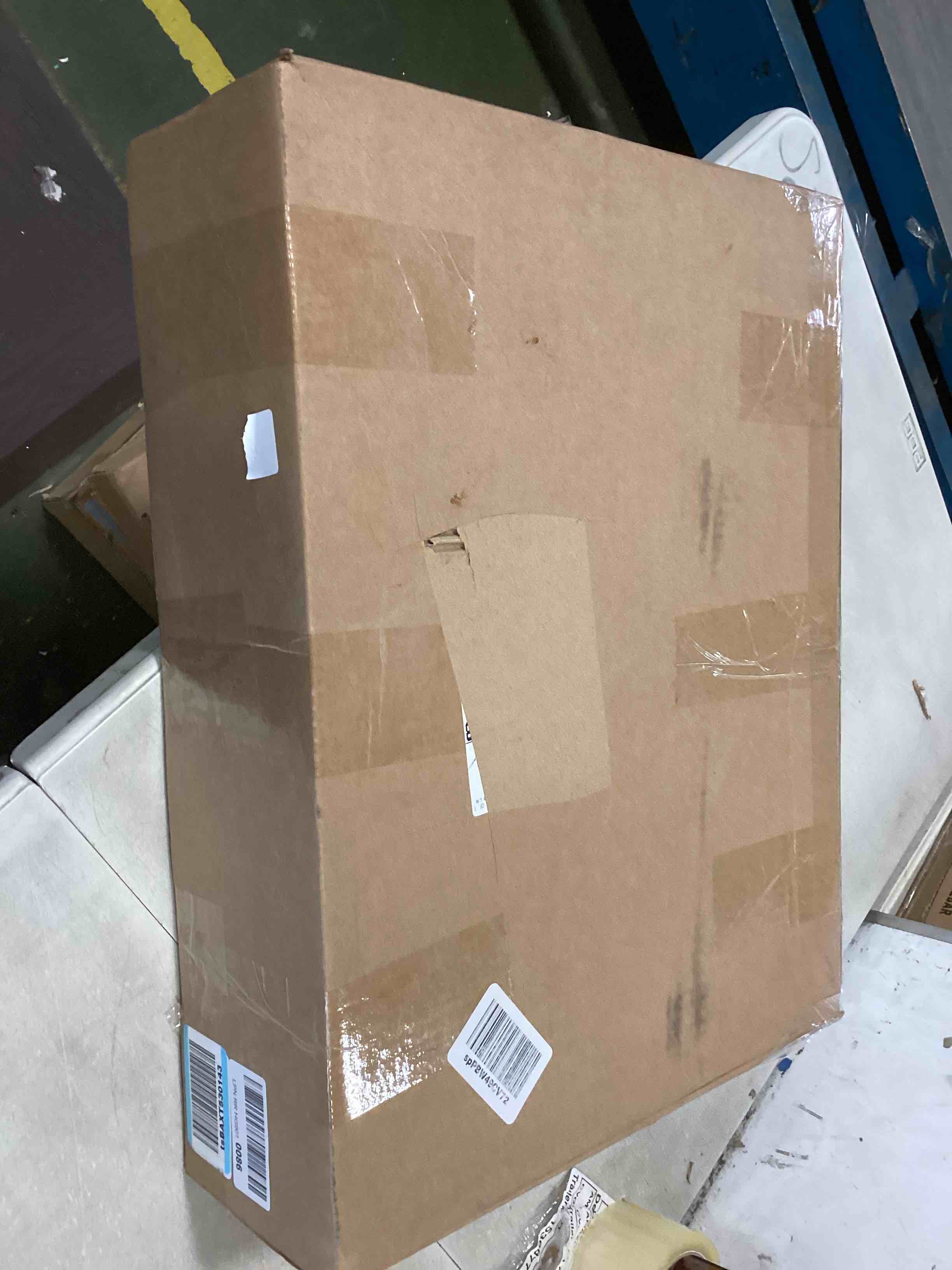 https://s3.amazonaws.com/lotting-images-prod/bidfta/YEL6084559_1708872669171.jpeg