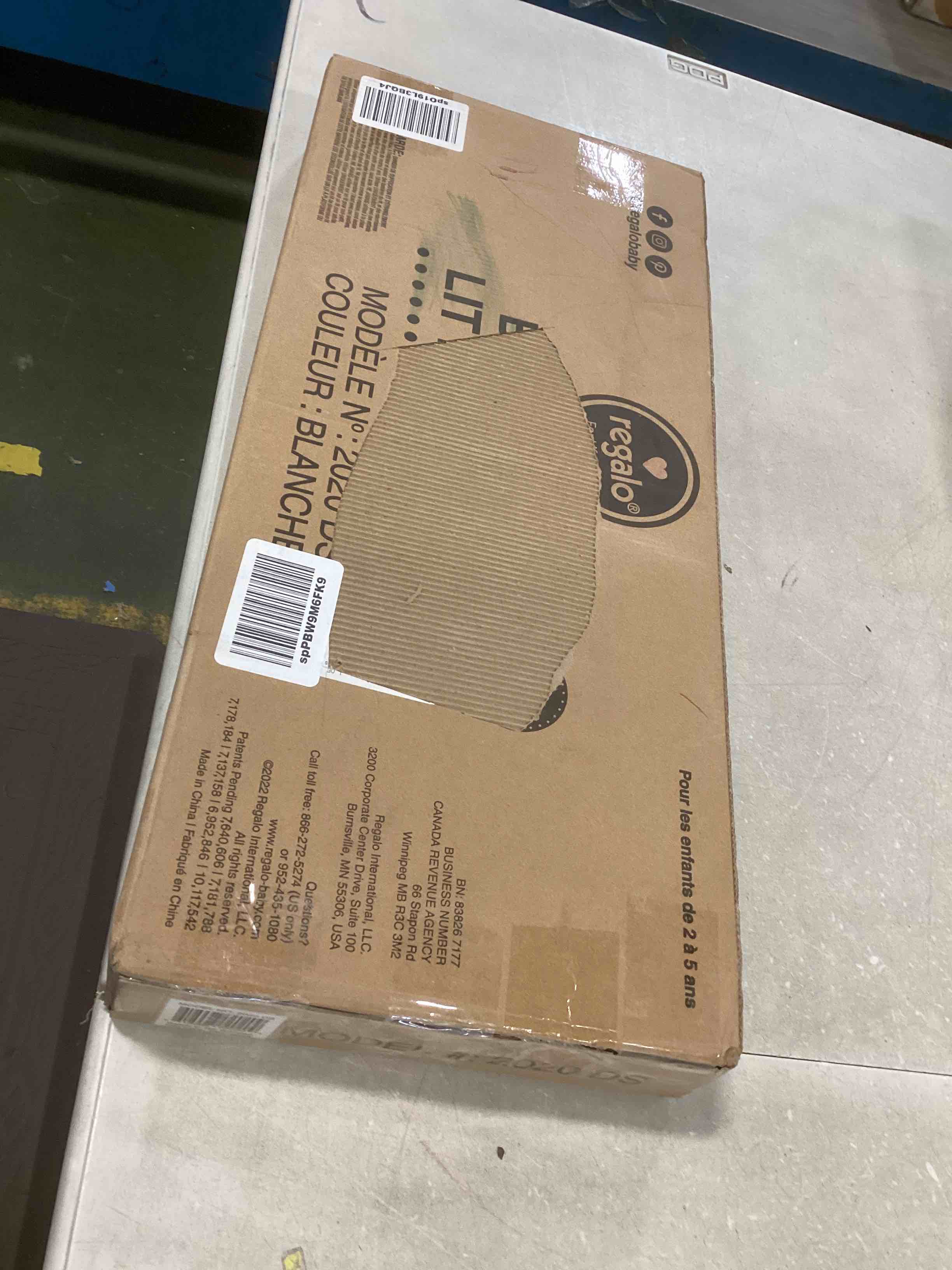 https://s3.amazonaws.com/lotting-images-prod/bidfta/YEL6084656_1708884338167.jpeg