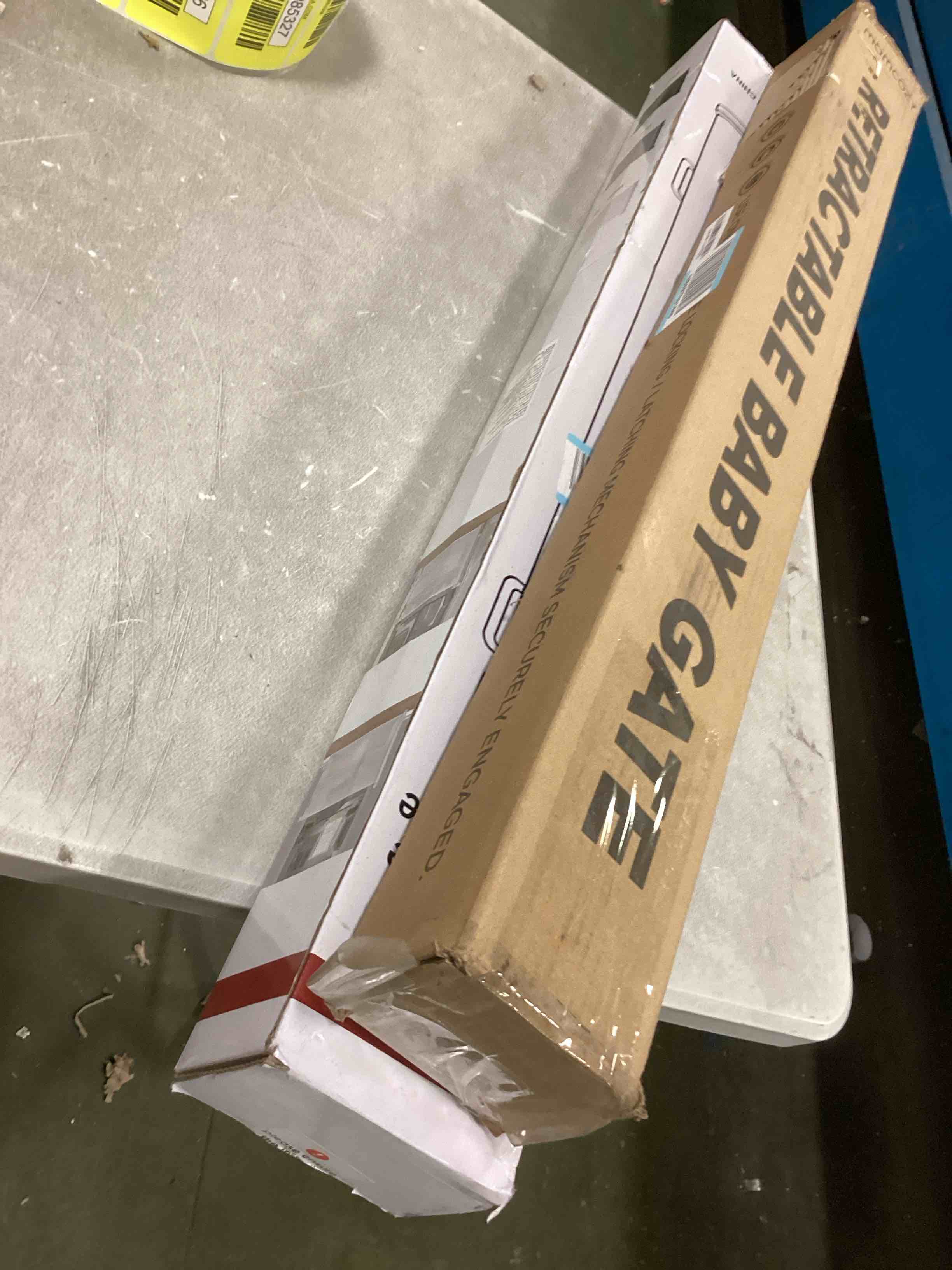 https://s3.amazonaws.com/lotting-images-prod/bidfta/YEL6085321_1709067940350.jpeg