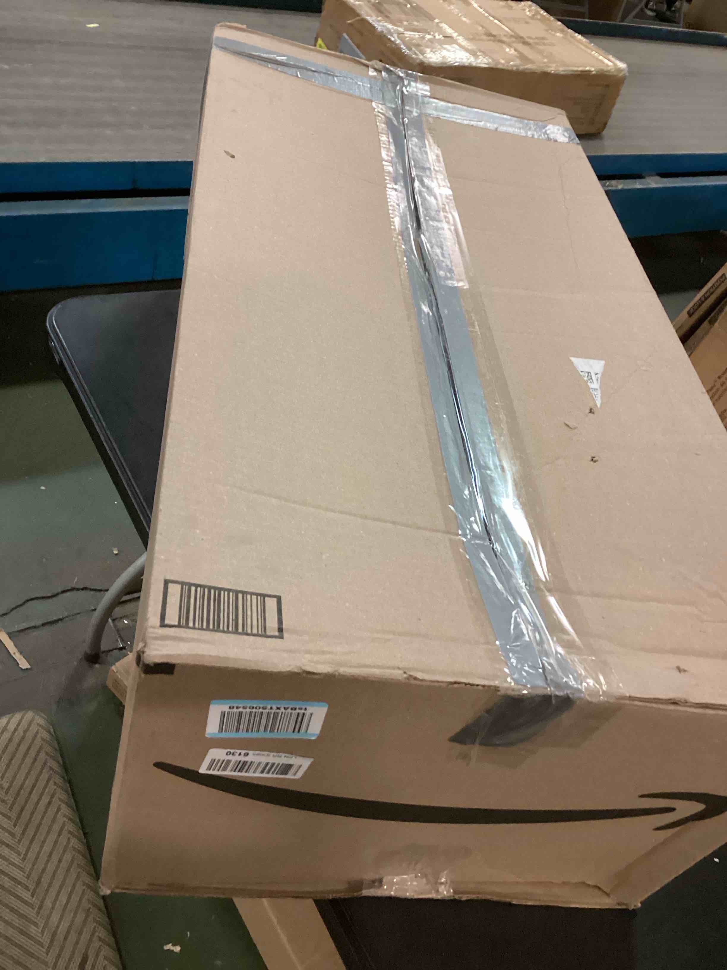 https://s3.amazonaws.com/lotting-images-prod/bidfta/YEL6085445_1709135541684.jpeg