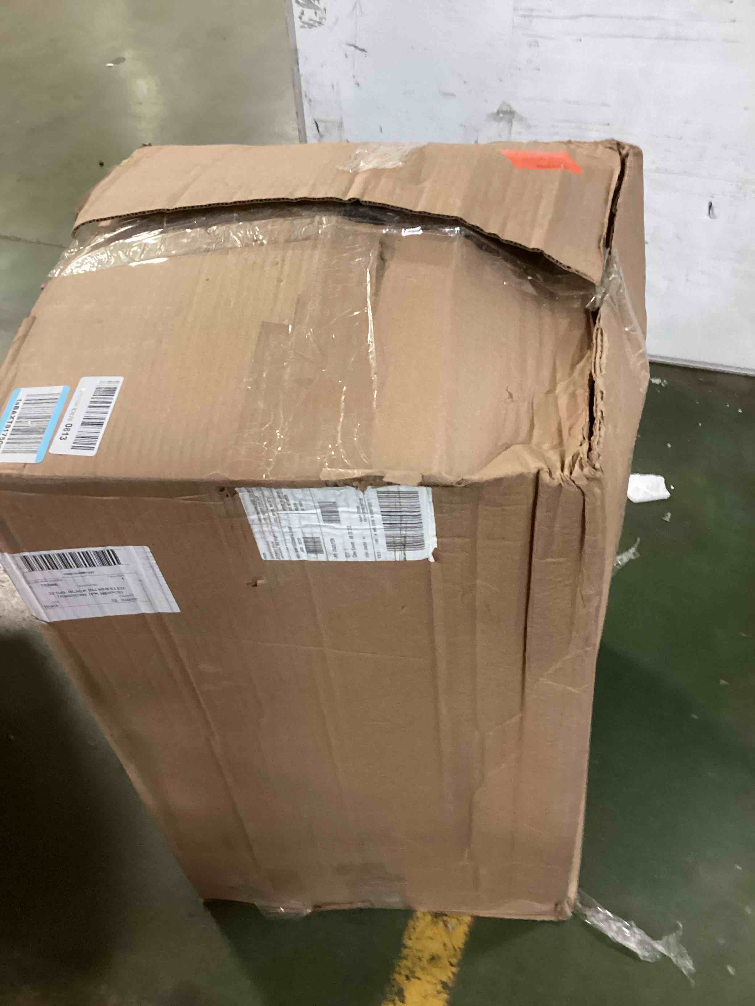 https://s3.amazonaws.com/lotting-images-prod/bidfta/YEL6085564_1709148053104.jpeg