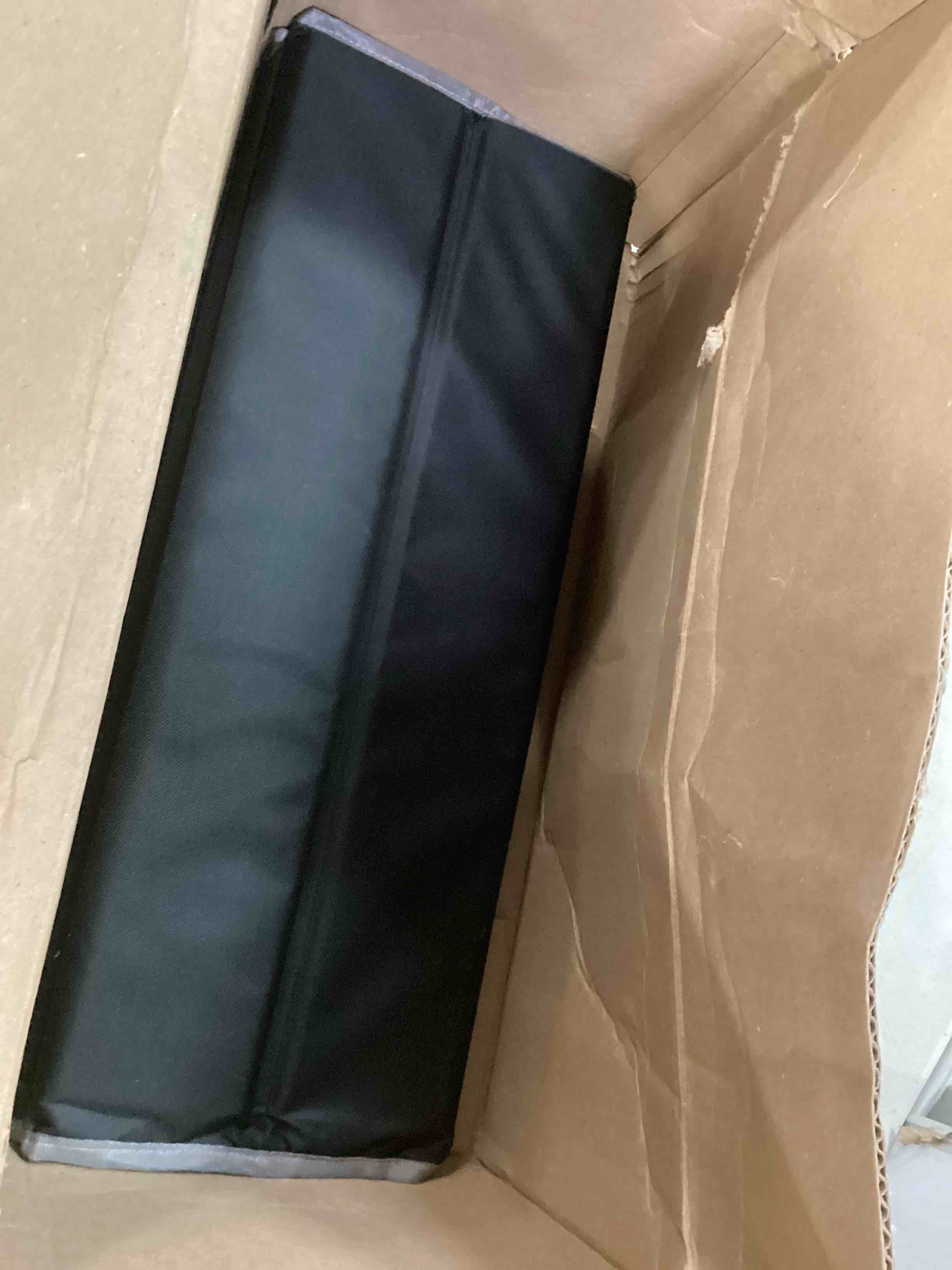 https://s3.amazonaws.com/lotting-images-prod/bidfta/YEL6085722_1709214878587.jpeg