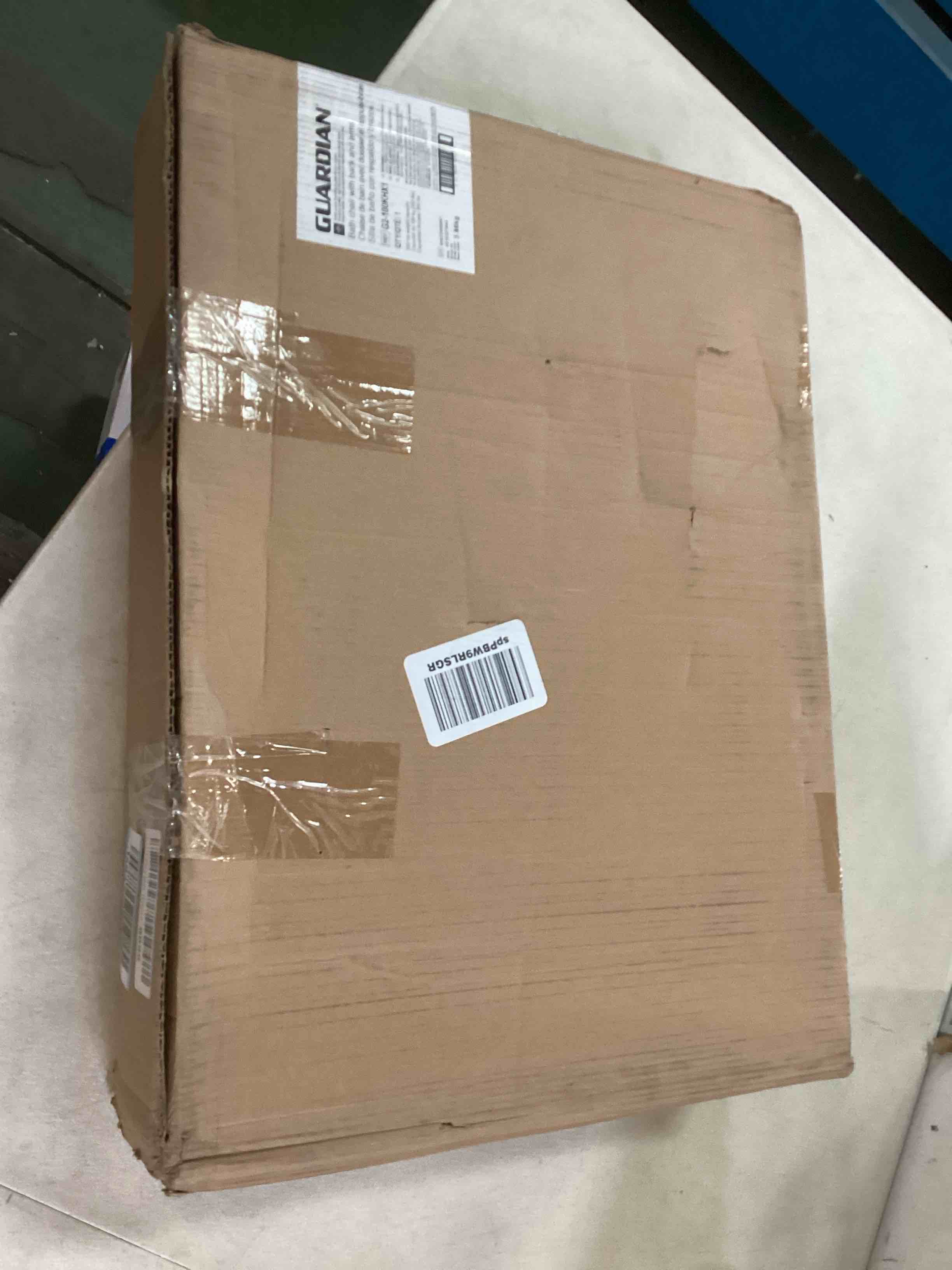 https://s3.amazonaws.com/lotting-images-prod/bidfta/YEL6085751_1709217337577.jpeg