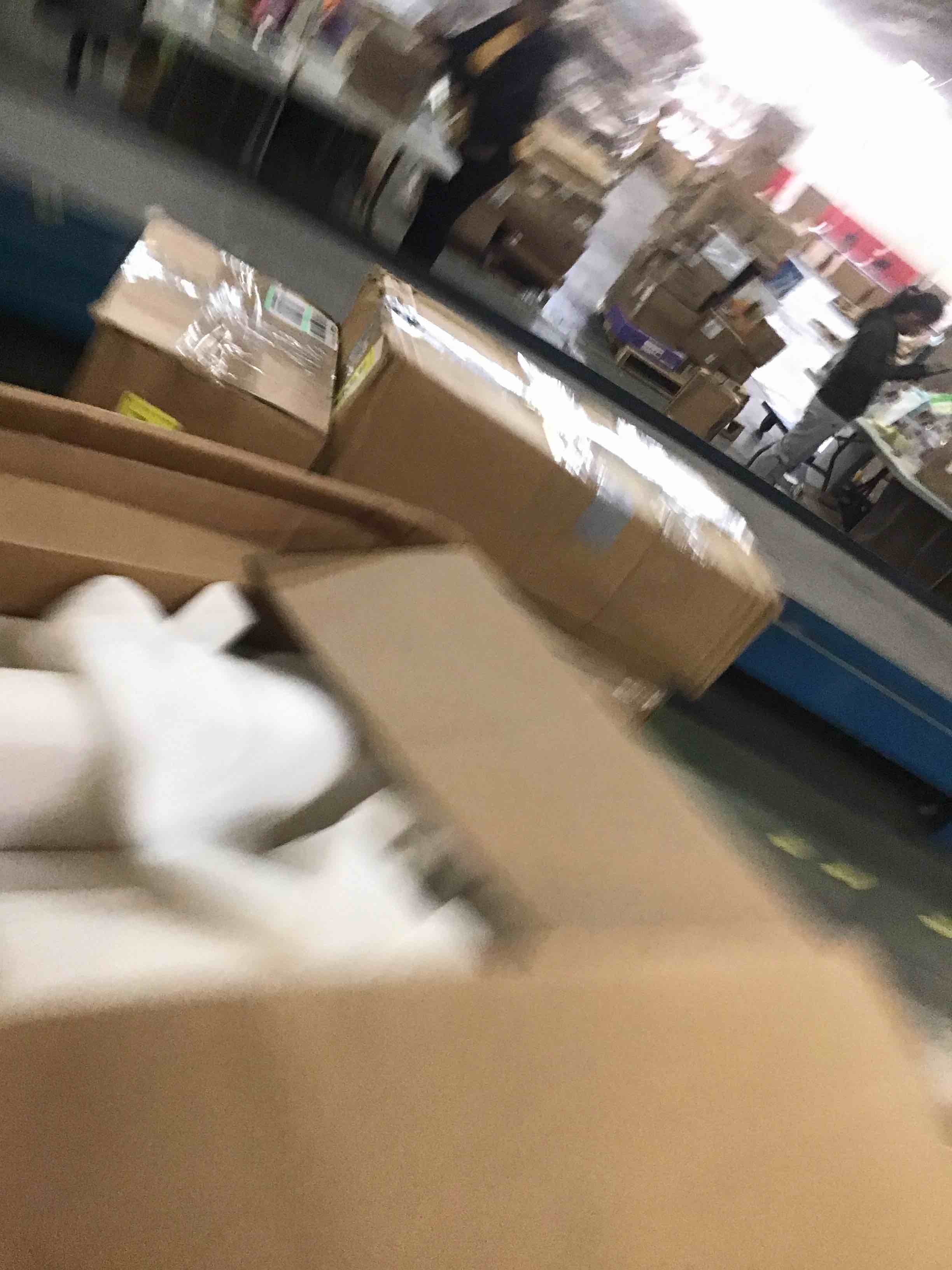 https://s3.amazonaws.com/lotting-images-prod/bidfta/YEL6086057_1708794279482.jpeg