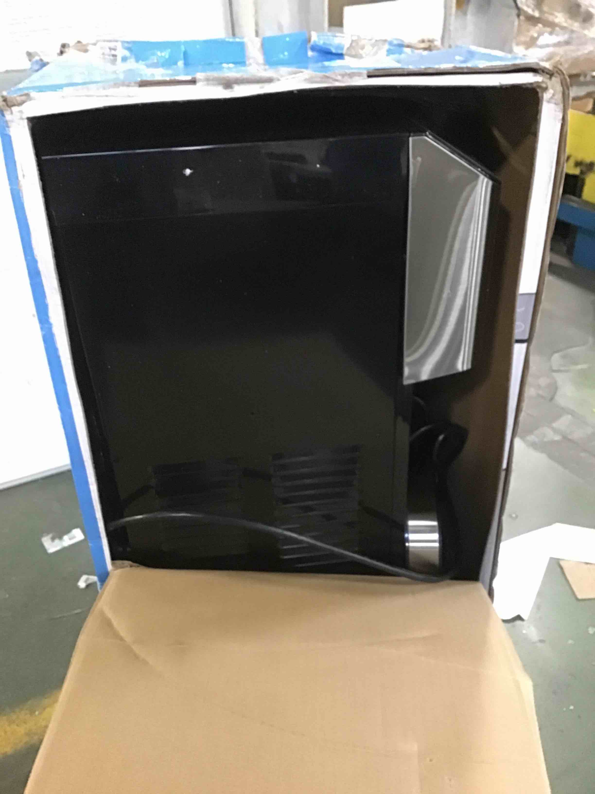 https://s3.amazonaws.com/lotting-images-prod/bidfta/YEL6086138_1708803206131.jpeg