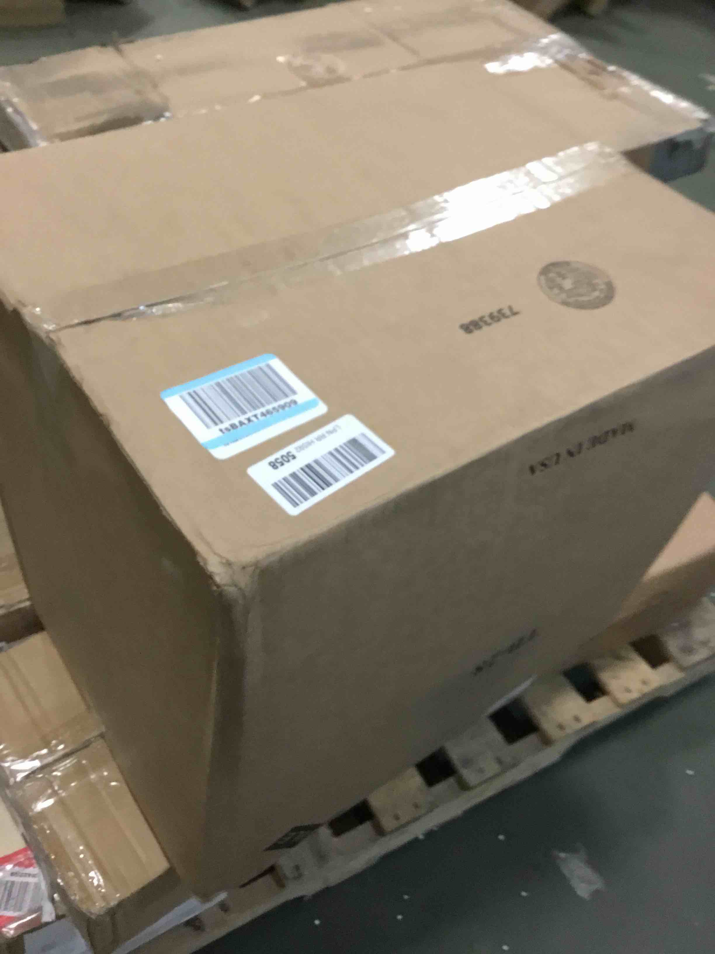 https://s3.amazonaws.com/lotting-images-prod/bidfta/YEL6086215_1708871749267.jpeg