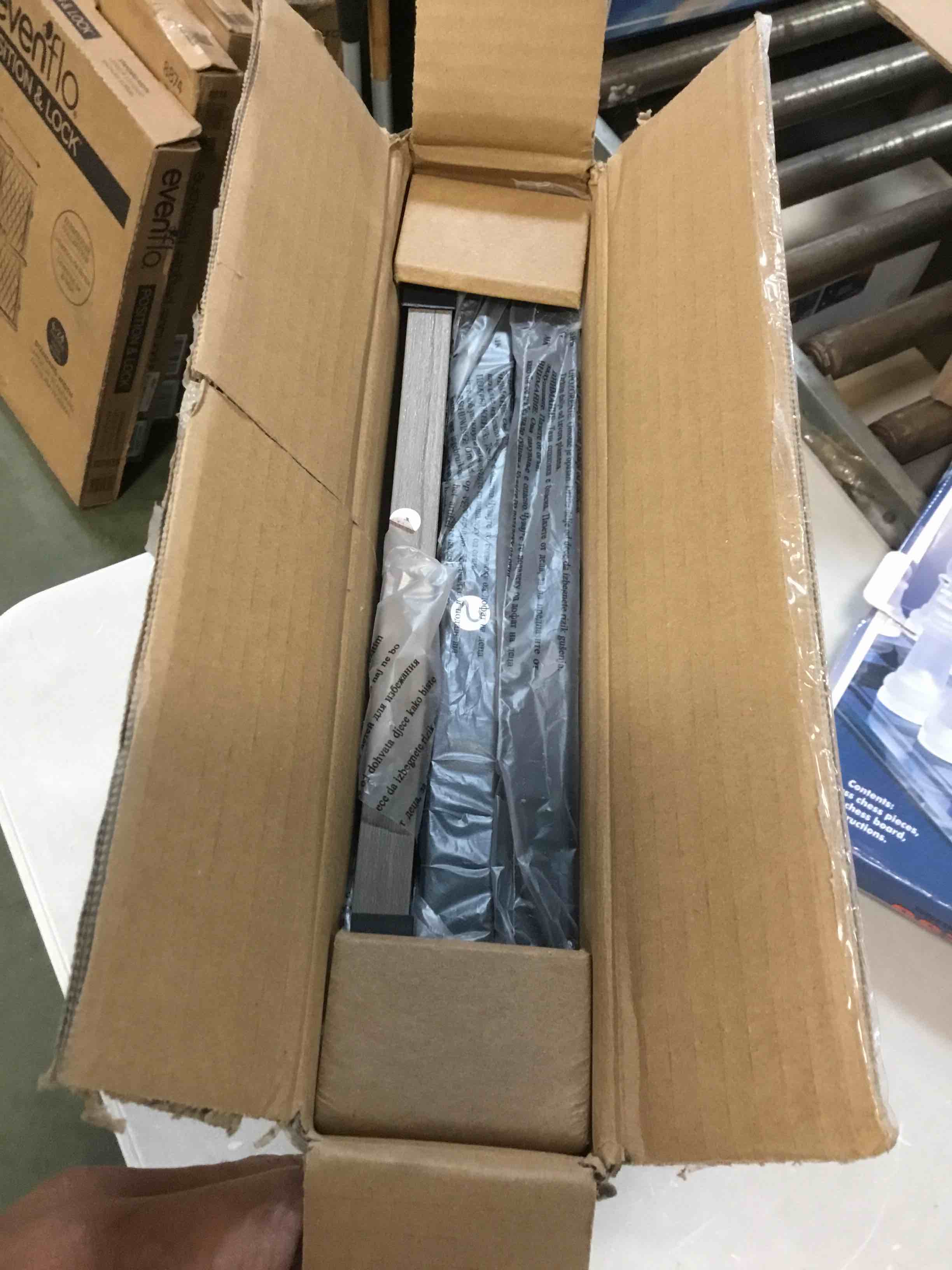 https://s3.amazonaws.com/lotting-images-prod/bidfta/YEL6086445_1709215481044.jpeg