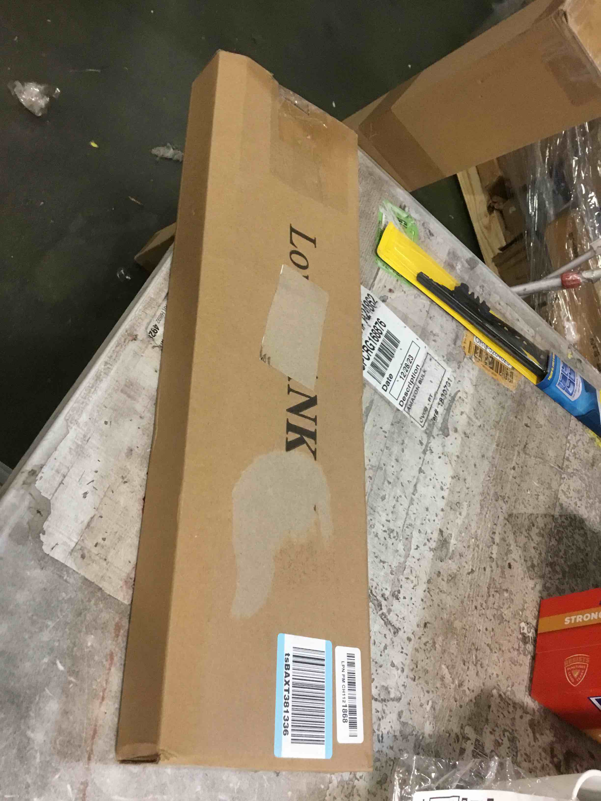 https://s3.amazonaws.com/lotting-images-prod/bidfta/YEL6086775_1709382289347.jpeg