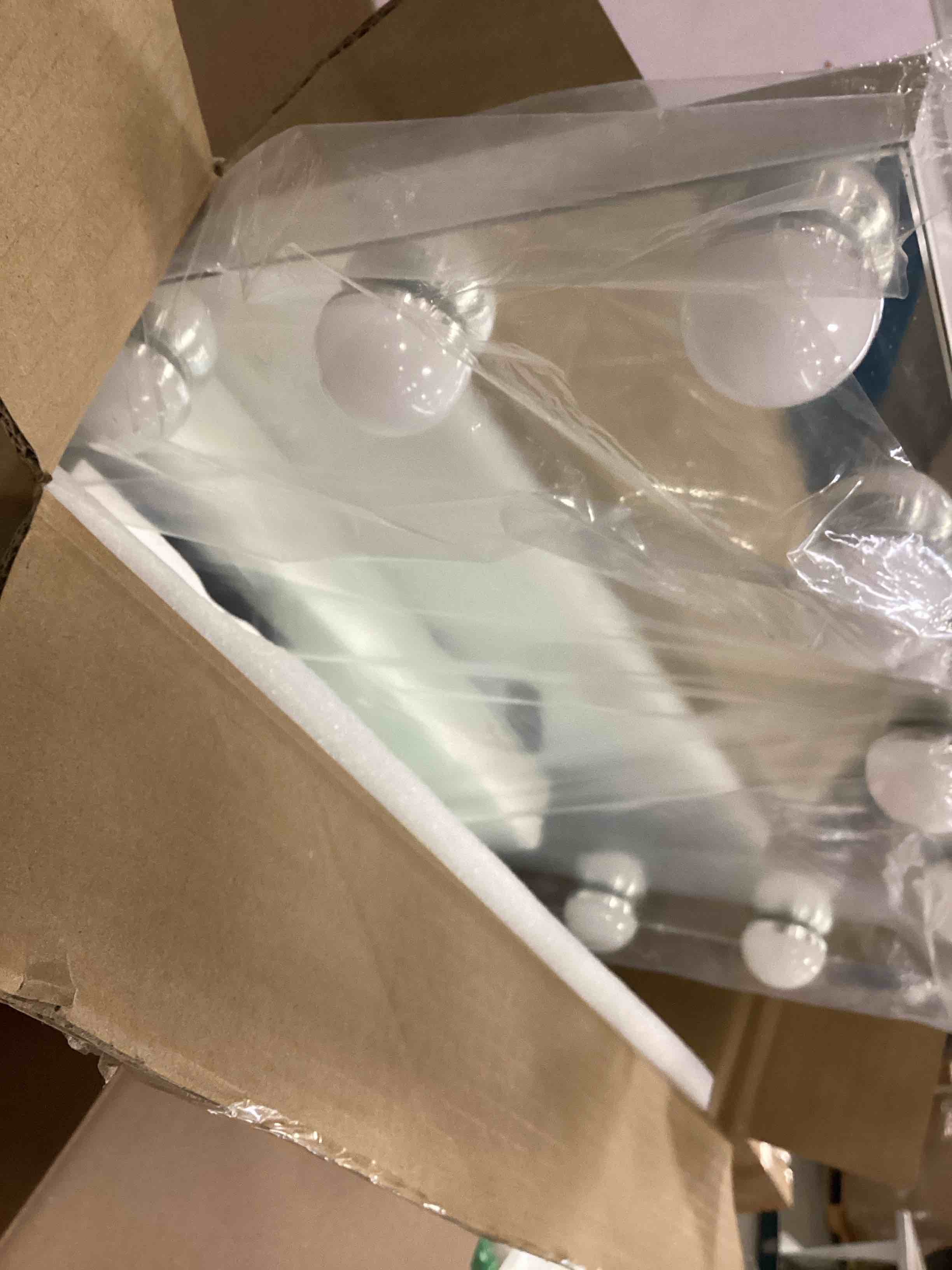 https://s3.amazonaws.com/lotting-images-prod/bidfta/YEL6087214_1709655065770.jpeg