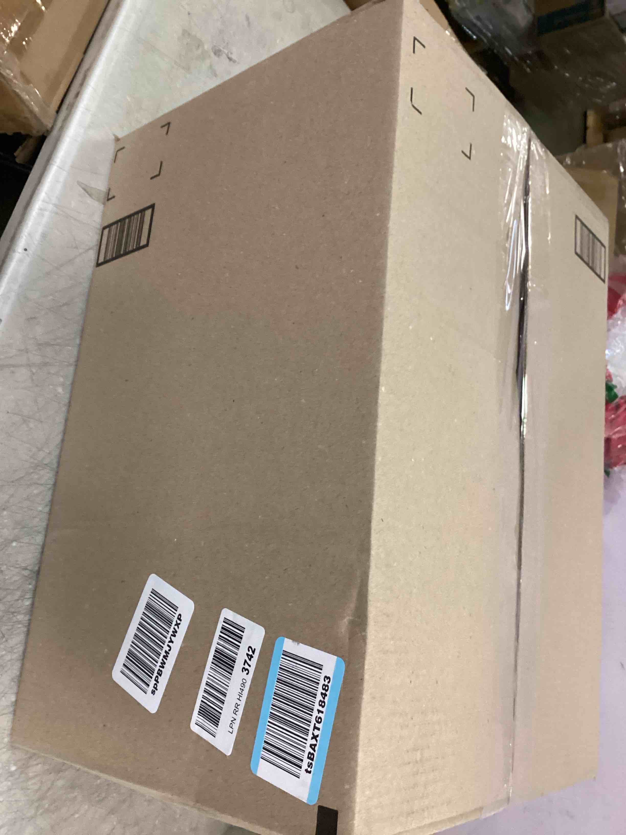 https://s3.amazonaws.com/lotting-images-prod/bidfta/YEL6087232_1709657218107.jpeg