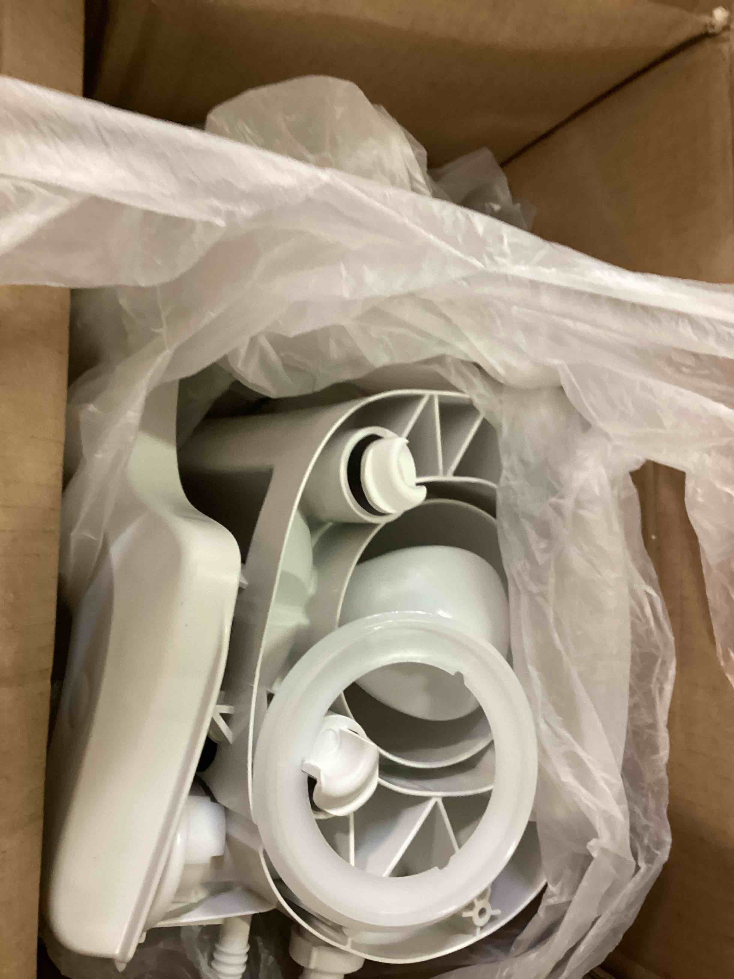 https://s3.amazonaws.com/lotting-images-prod/bidfta/YEL6087243_1709658211461.jpeg