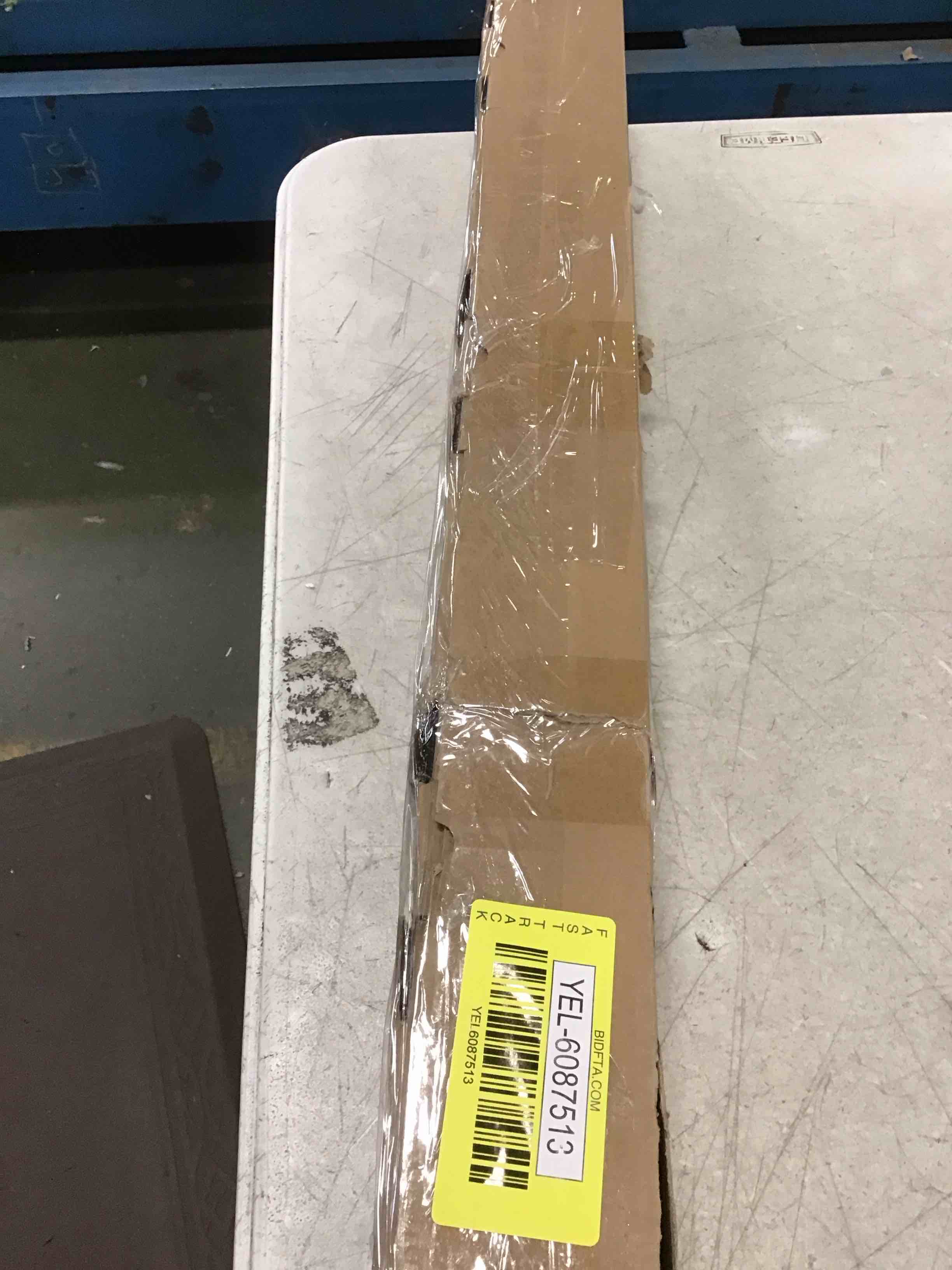 https://s3.amazonaws.com/lotting-images-prod/bidfta/YEL6087513_1708795020107.jpeg