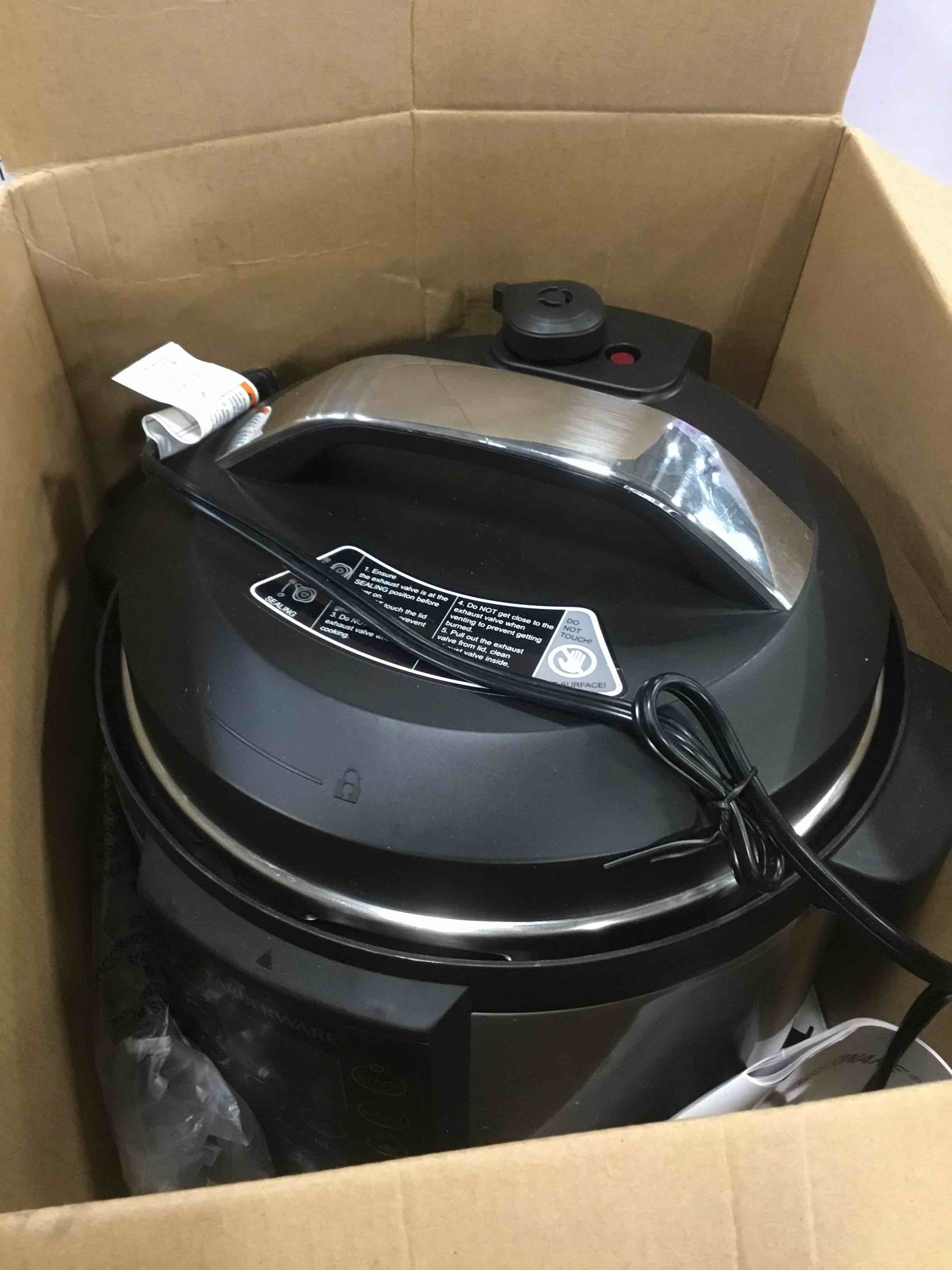 https://s3.amazonaws.com/lotting-images-prod/bidfta/YEL6087809_1708979739448.jpeg
