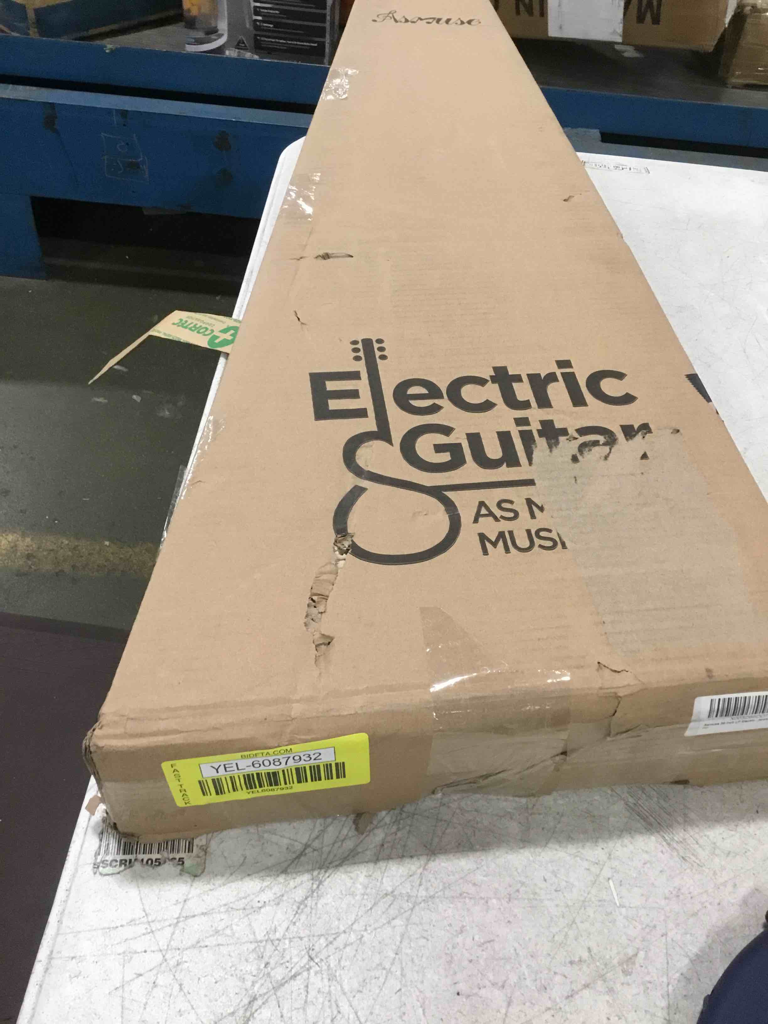 https://s3.amazonaws.com/lotting-images-prod/bidfta/YEL6087932_1709058301714.jpeg