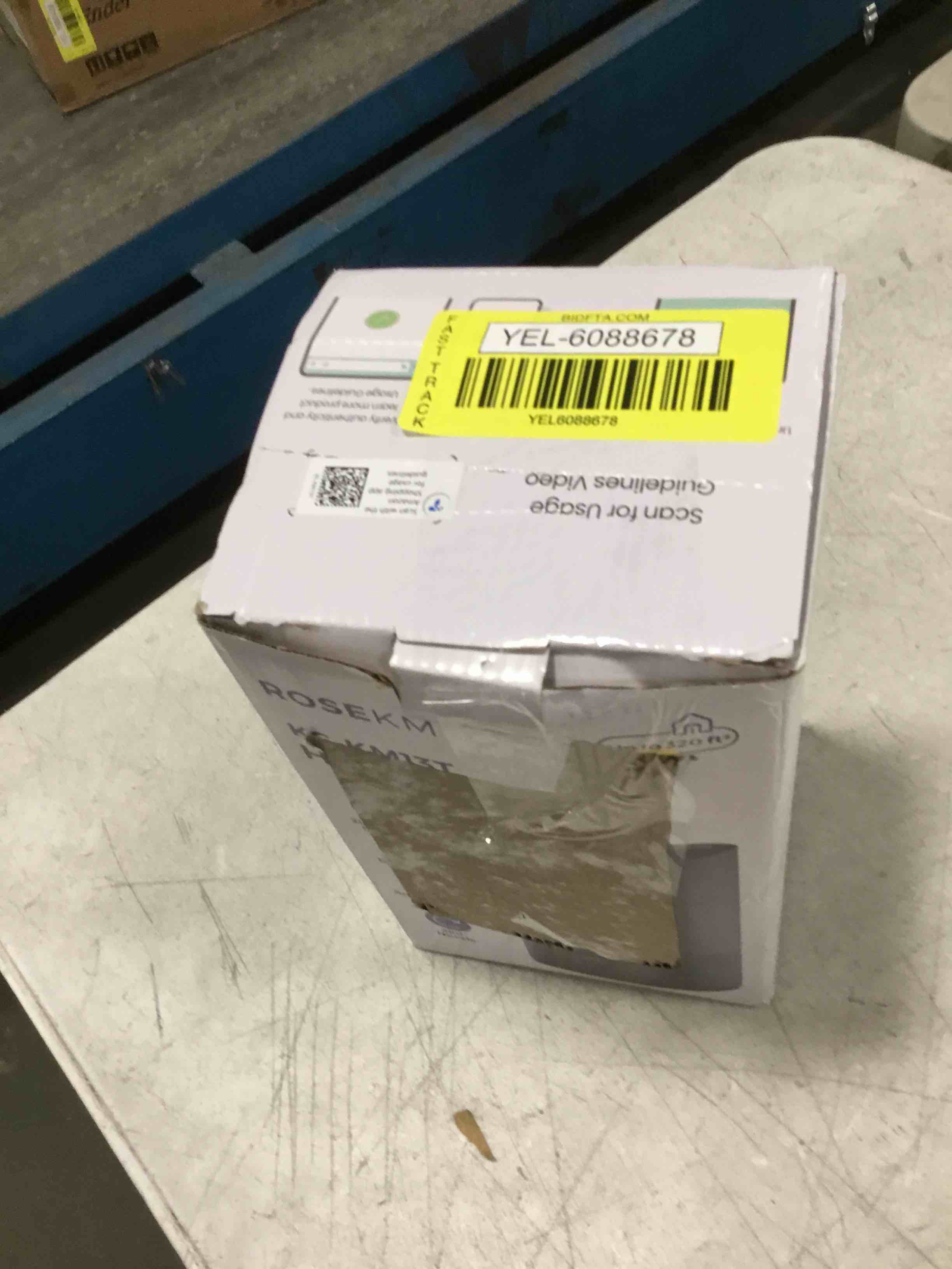 https://s3.amazonaws.com/lotting-images-prod/bidfta/YEL6088678_1709384297669.jpeg