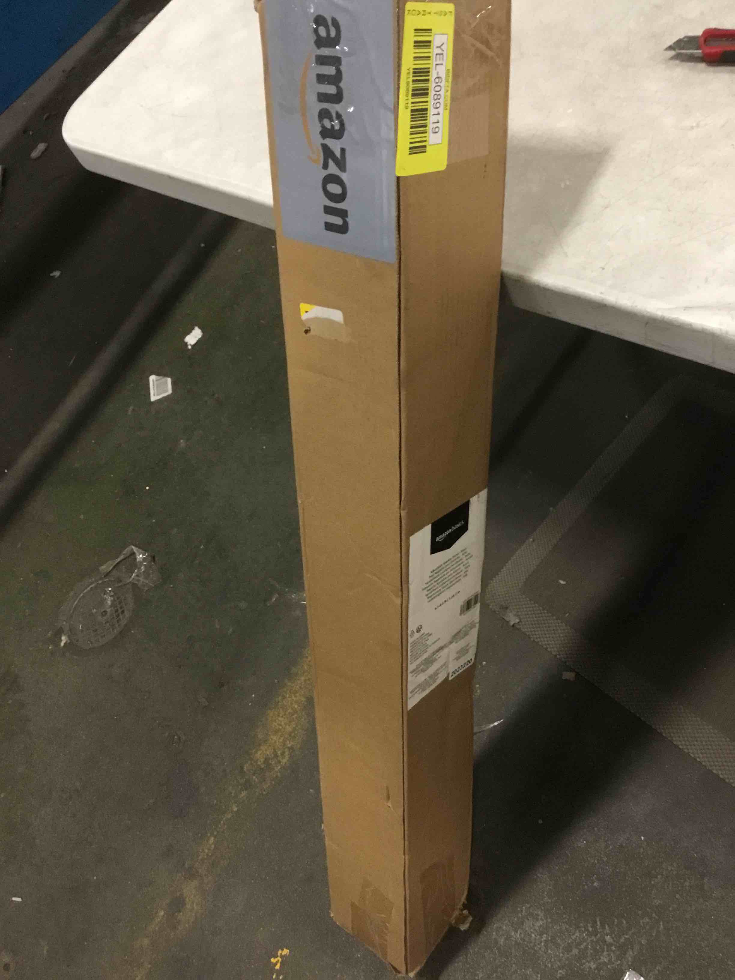 https://s3.amazonaws.com/lotting-images-prod/bidfta/YEL6089119_1708607040324.jpeg