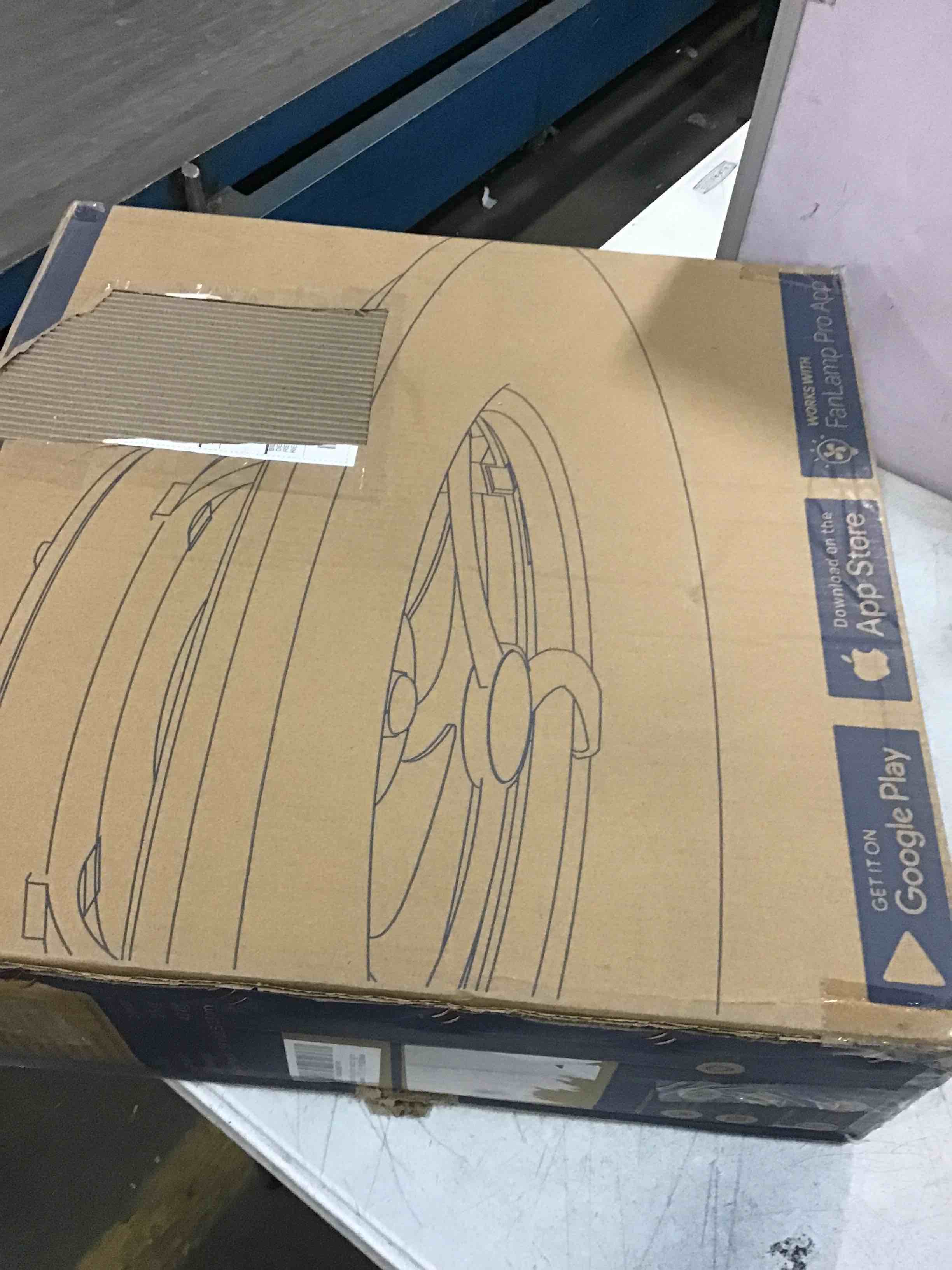 https://s3.amazonaws.com/lotting-images-prod/bidfta/YEL6089629_1708717811510.jpeg