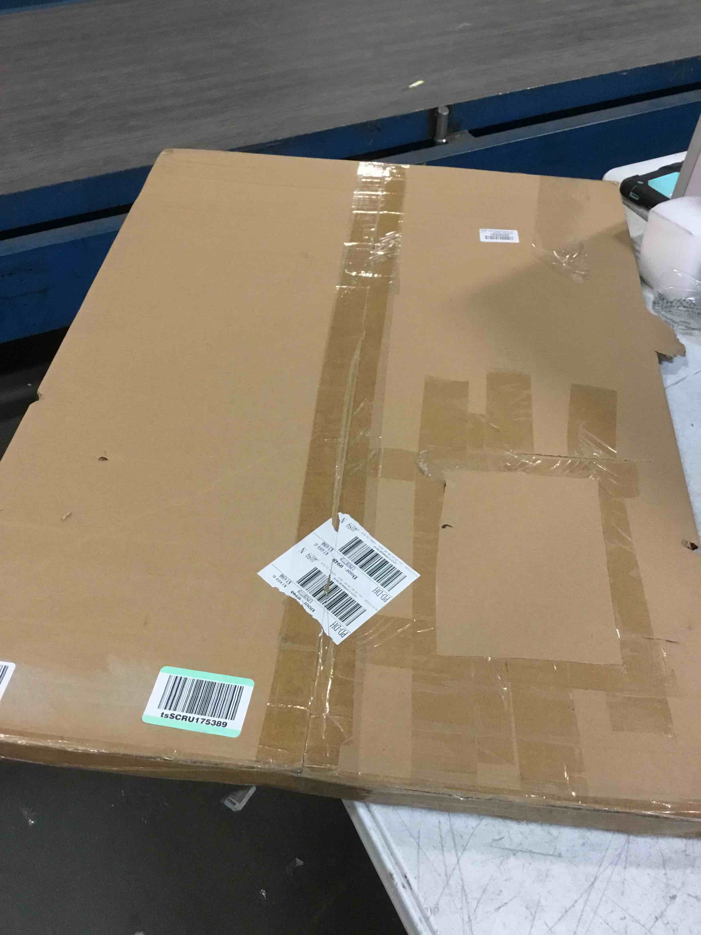 https://s3.amazonaws.com/lotting-images-prod/bidfta/YEL6089678_1708780640242.jpeg