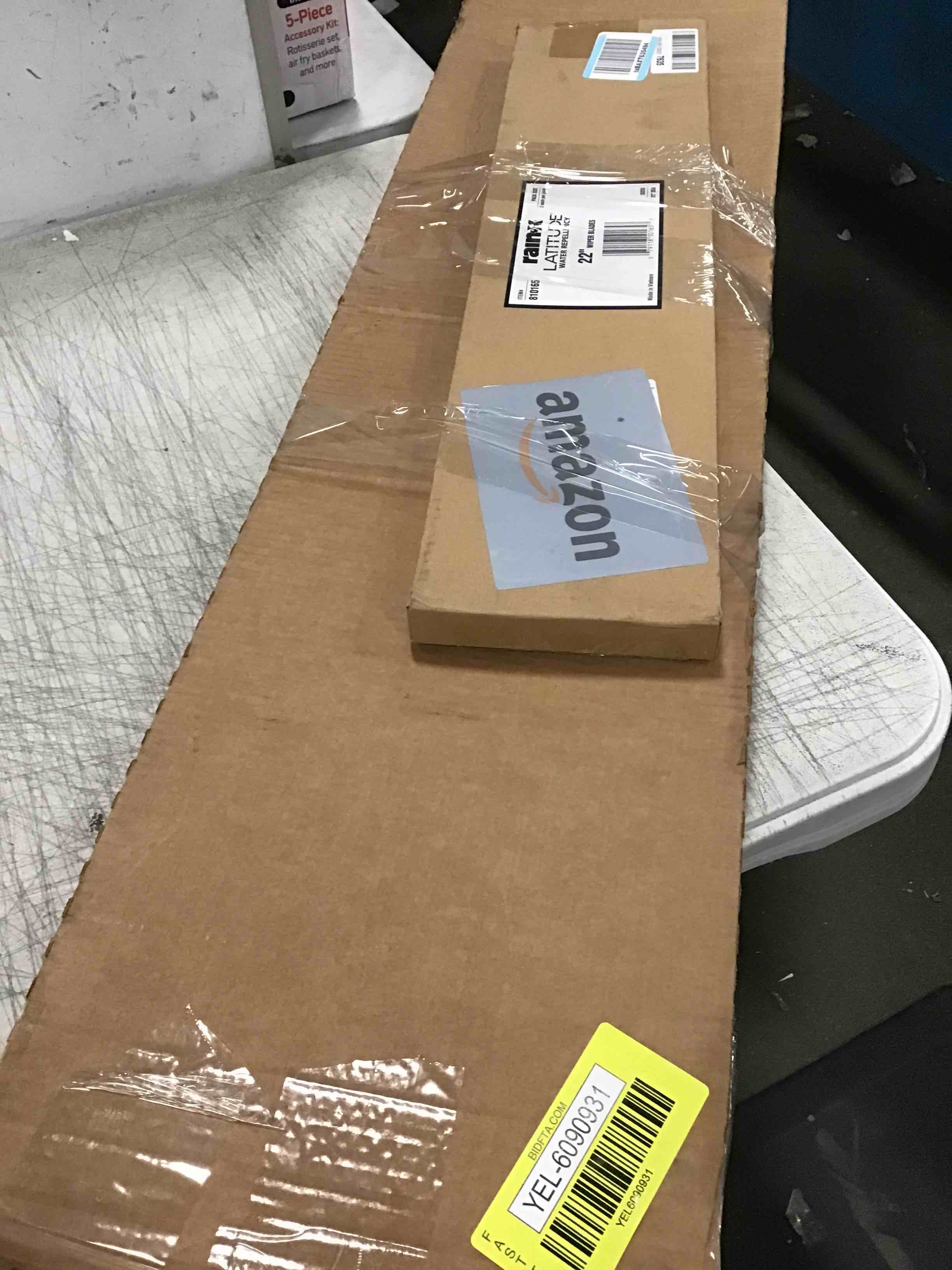 https://s3.amazonaws.com/lotting-images-prod/bidfta/YEL6090931_1708610418758.jpeg
