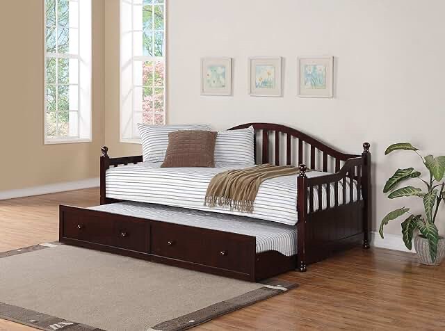 Daybed model G – 114124.  Picture similar.