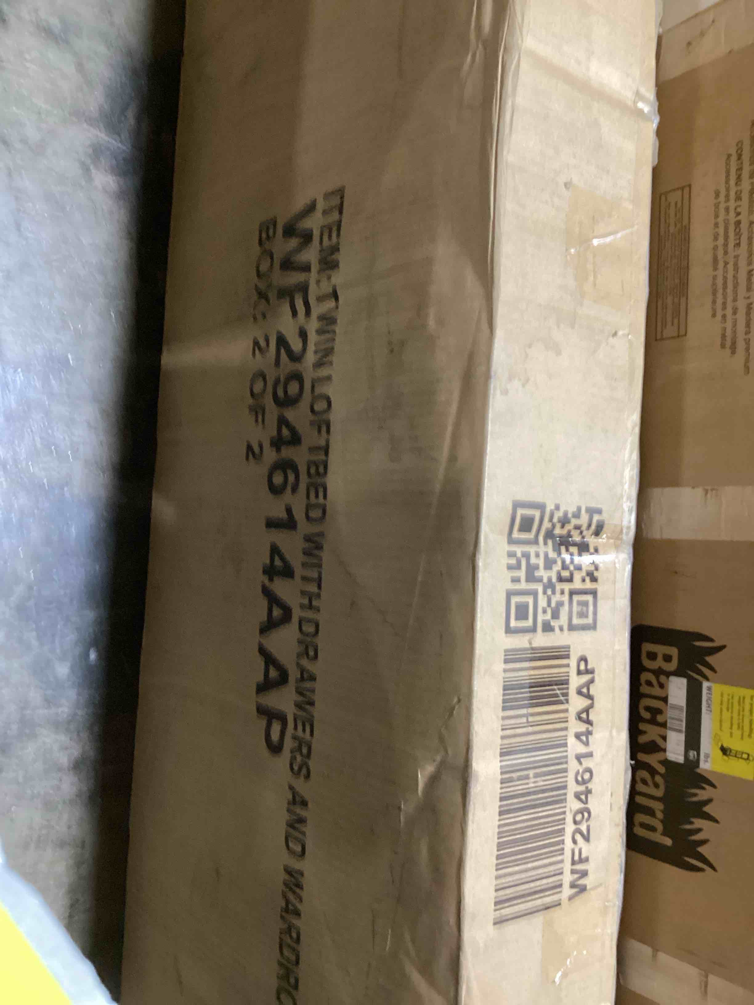 https://s3.amazonaws.com/lotting-images-prod/bidfta/YEL6092371_1717167893778.jpeg