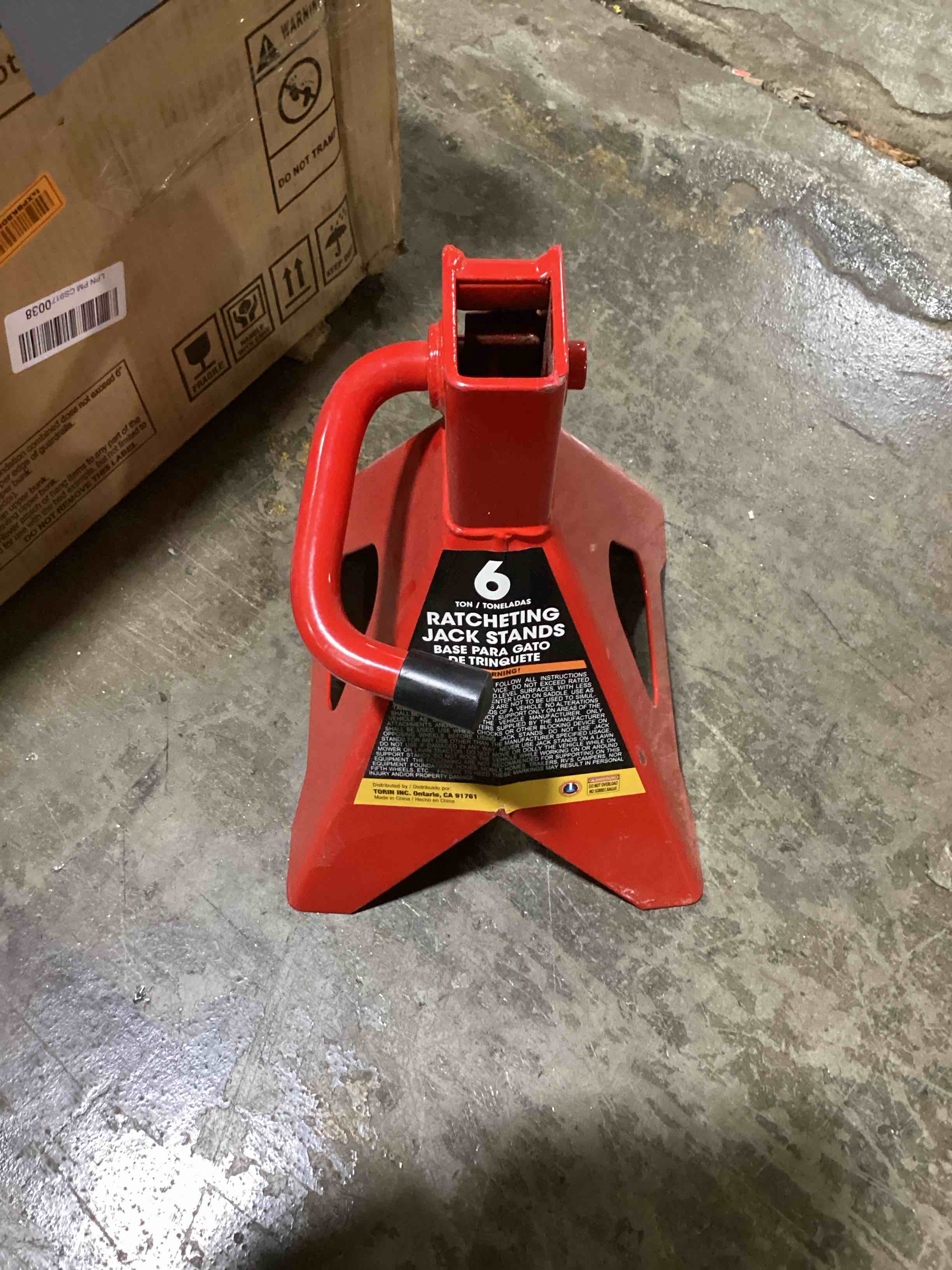 6 TON. ratcheting jackstands. set of 2. 
