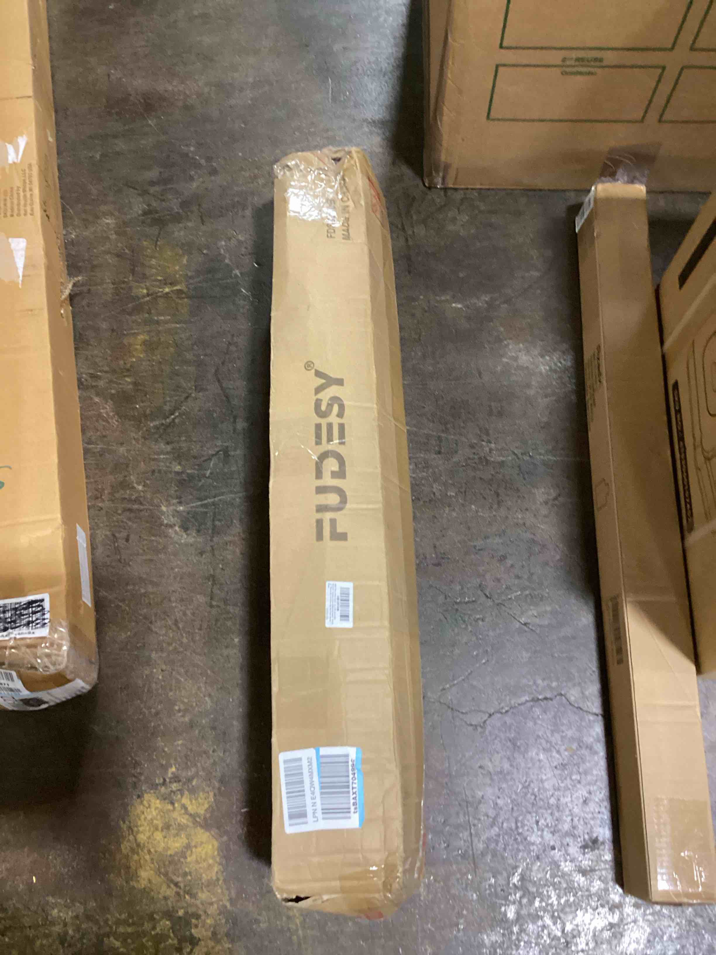 https://s3.amazonaws.com/lotting-images-prod/bidfta/YEL6094469_1720451494909.jpeg