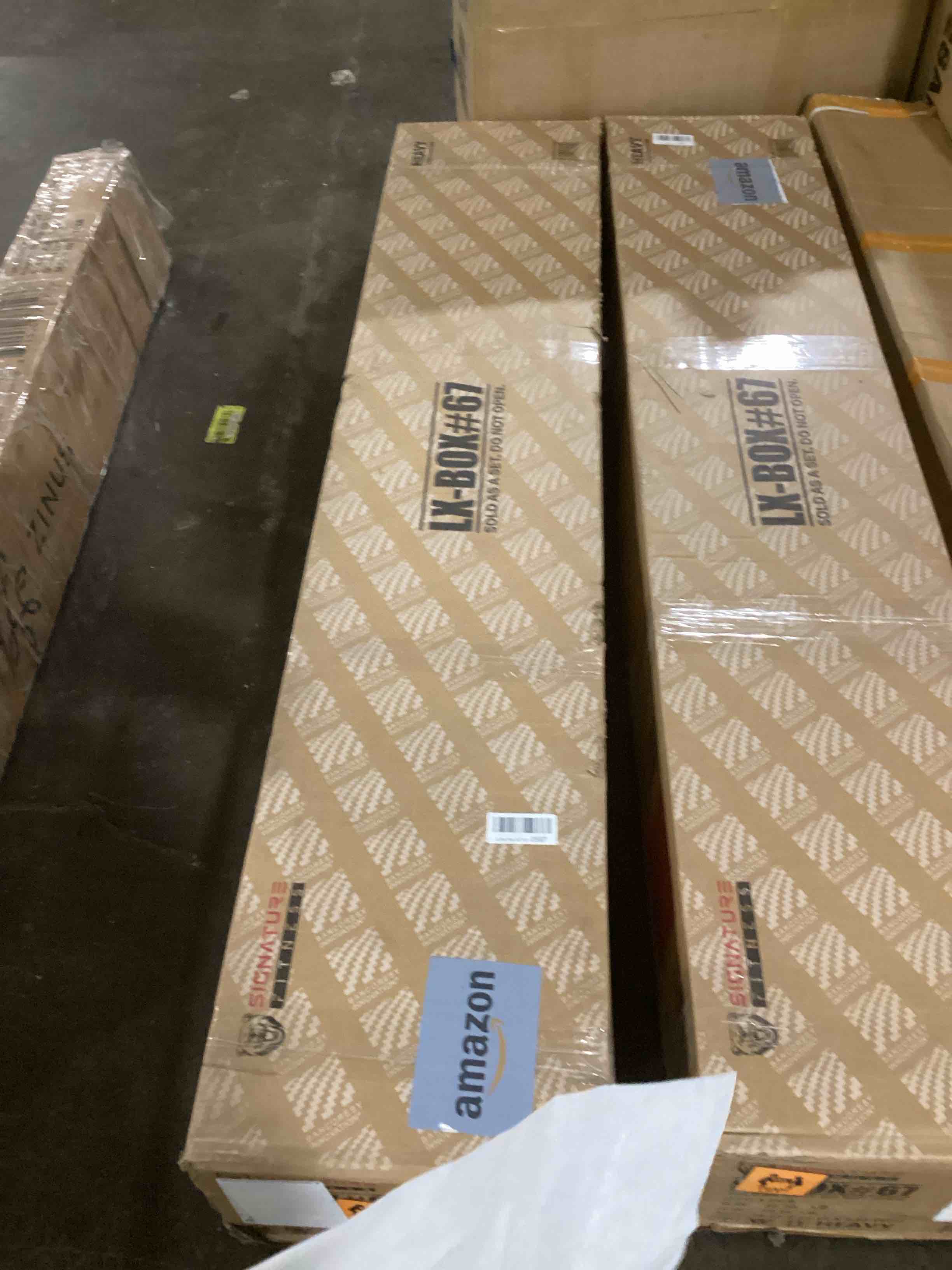https://s3.amazonaws.com/lotting-images-prod/bidfta/YEL6096092_1717616205328.jpeg