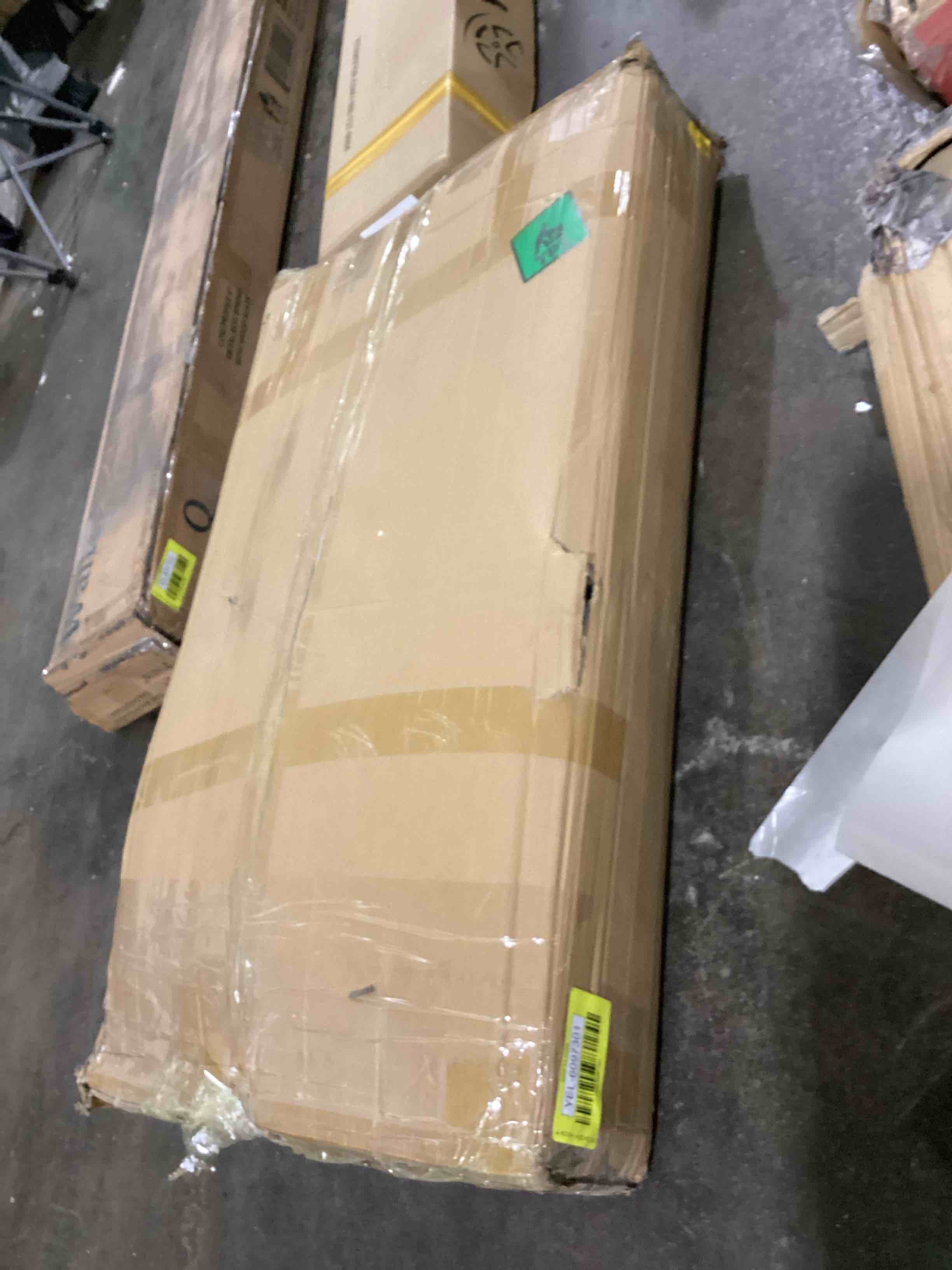 https://s3.amazonaws.com/lotting-images-prod/bidfta/YEL6097301_1719348852892.jpeg