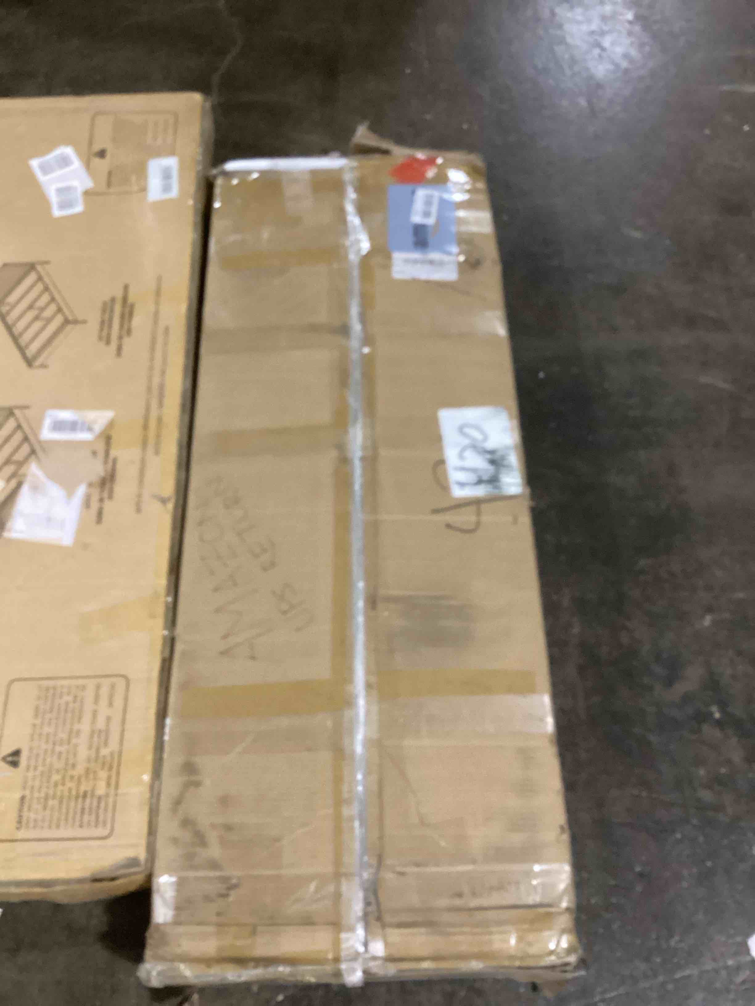 https://s3.amazonaws.com/lotting-images-prod/bidfta/YEL6098447_1717698192098.jpeg