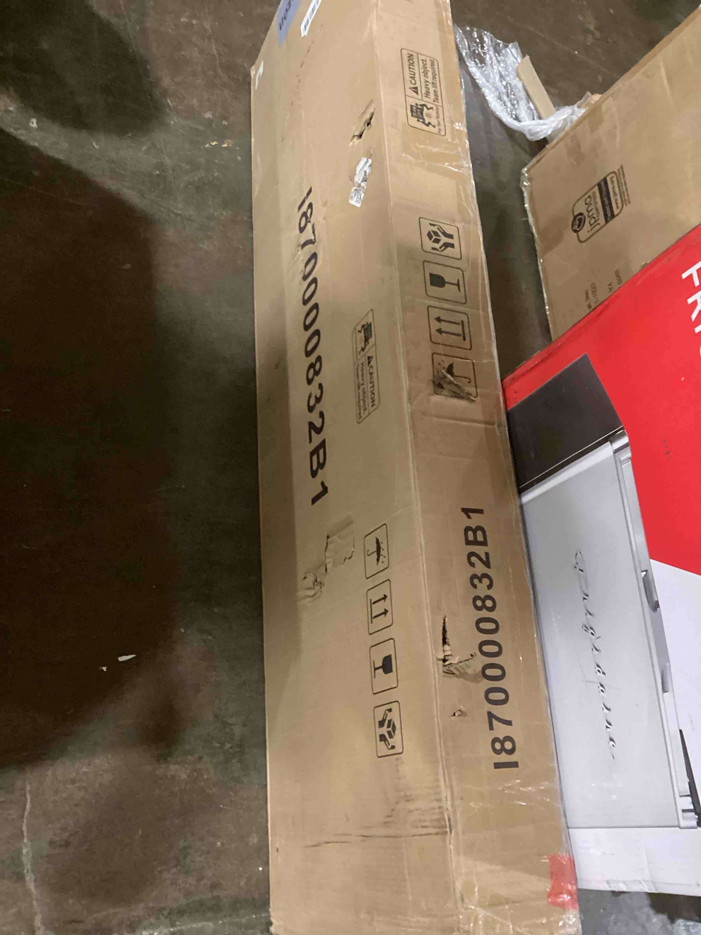 https://s3.amazonaws.com/lotting-images-prod/bidfta/YEL6098452_1717697048175.jpeg