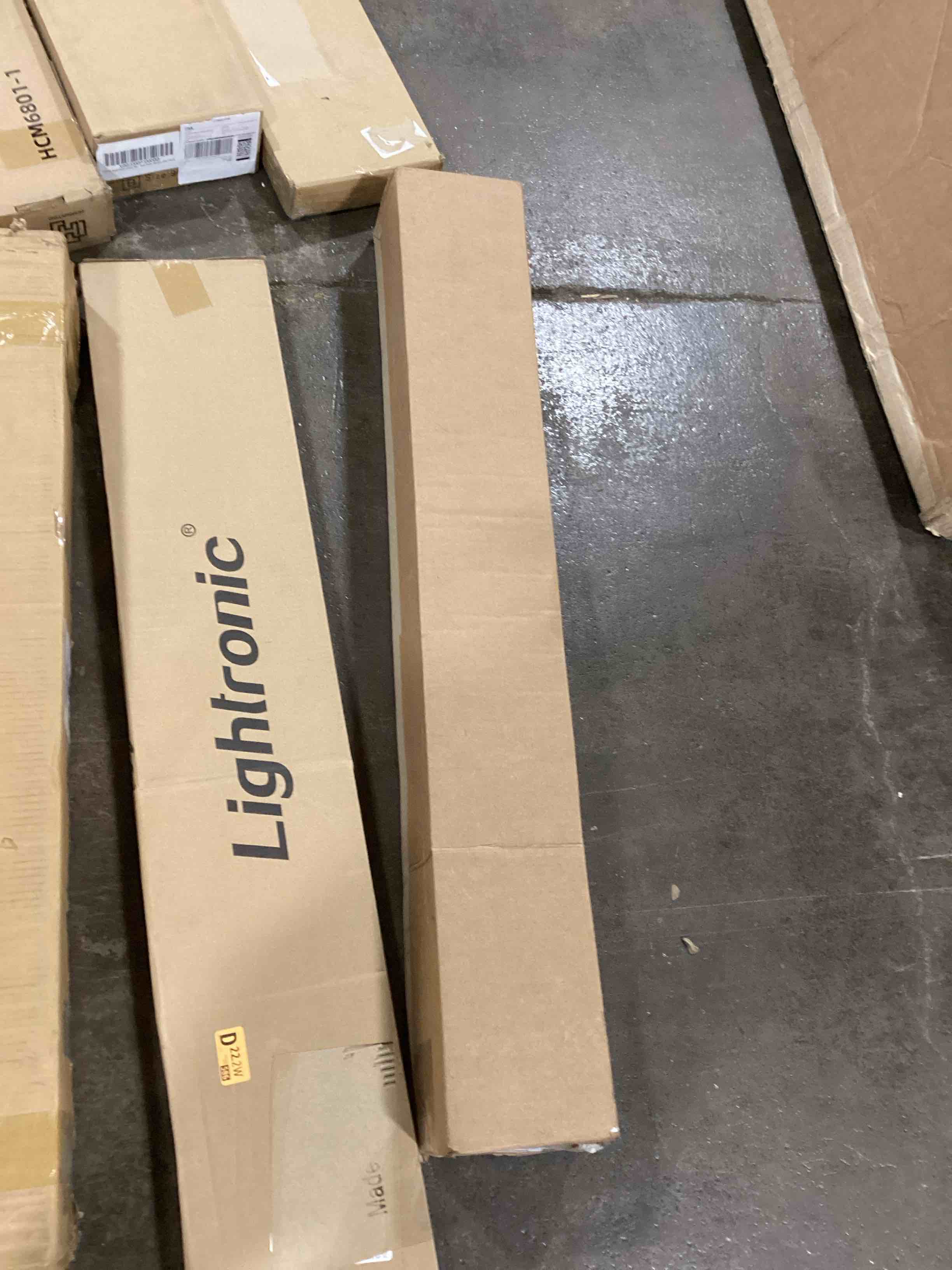 https://s3.amazonaws.com/lotting-images-prod/bidfta/YEL6099337_1718041964850.jpeg