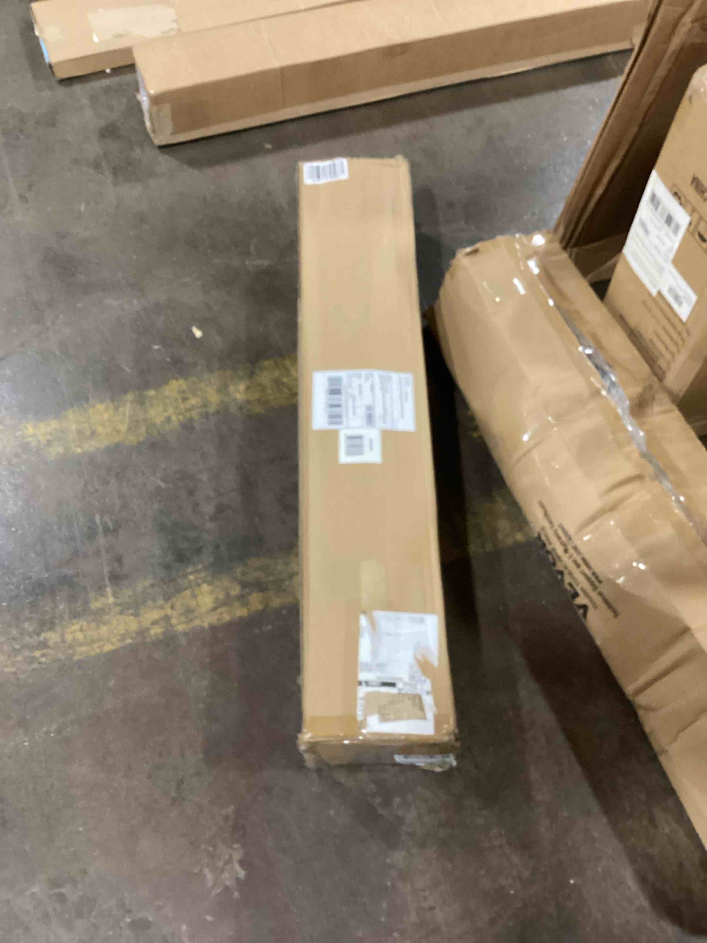 https://s3.amazonaws.com/lotting-images-prod/bidfta/YEL6099352_1718041594171.jpeg