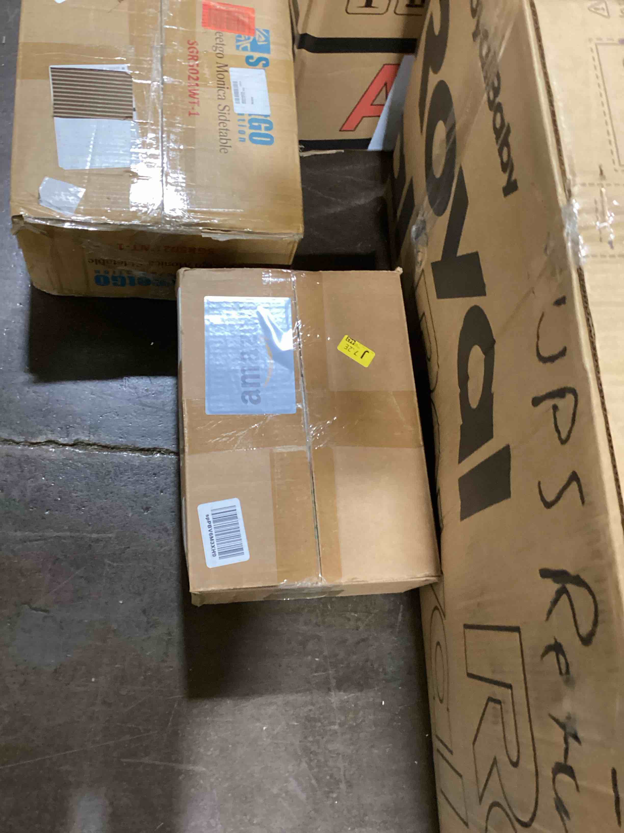 https://s3.amazonaws.com/lotting-images-prod/bidfta/YEL6099362_1718041158805.jpeg