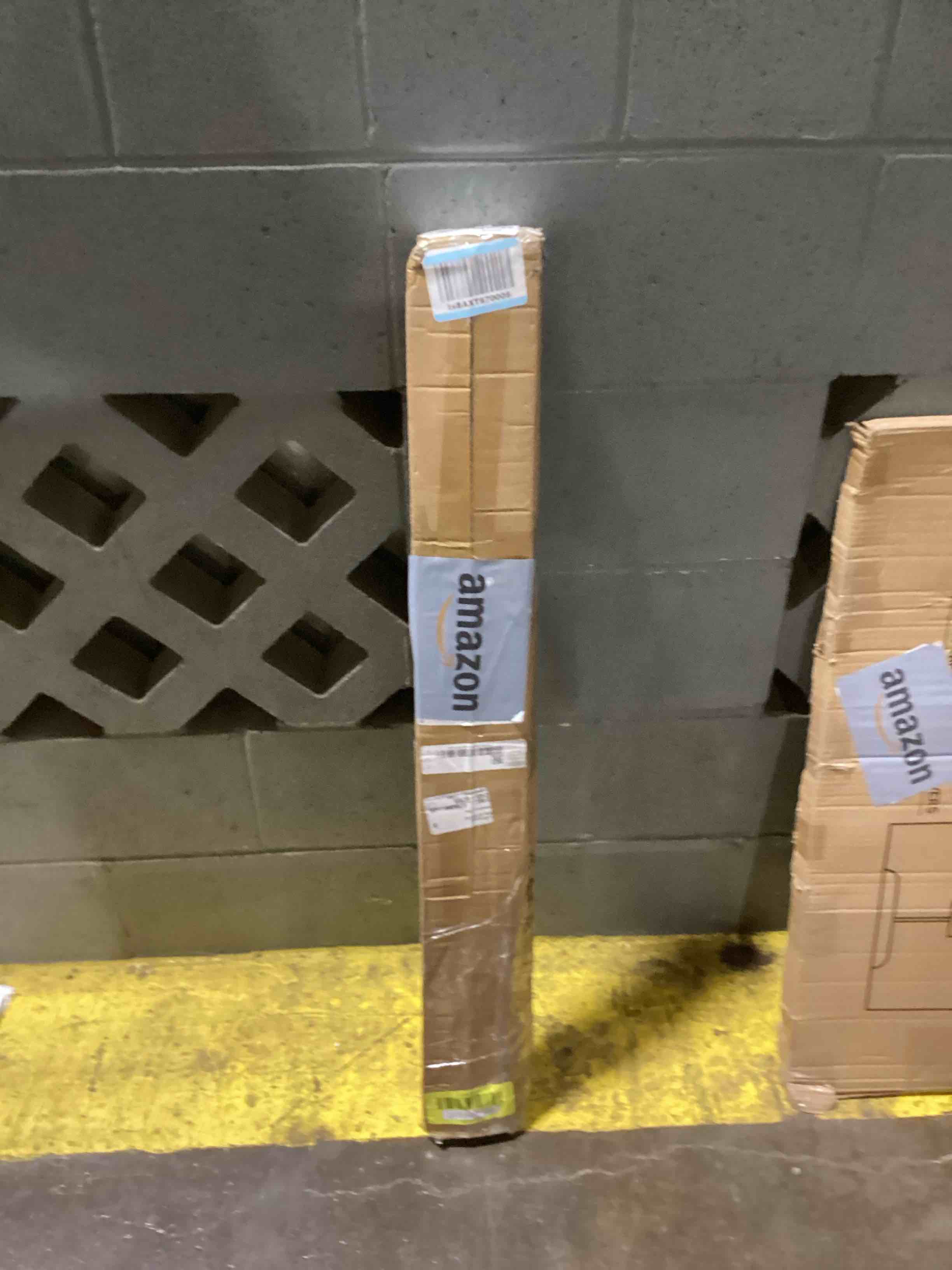 https://s3.amazonaws.com/lotting-images-prod/bidfta/YEL6099517_1718219829577.jpeg