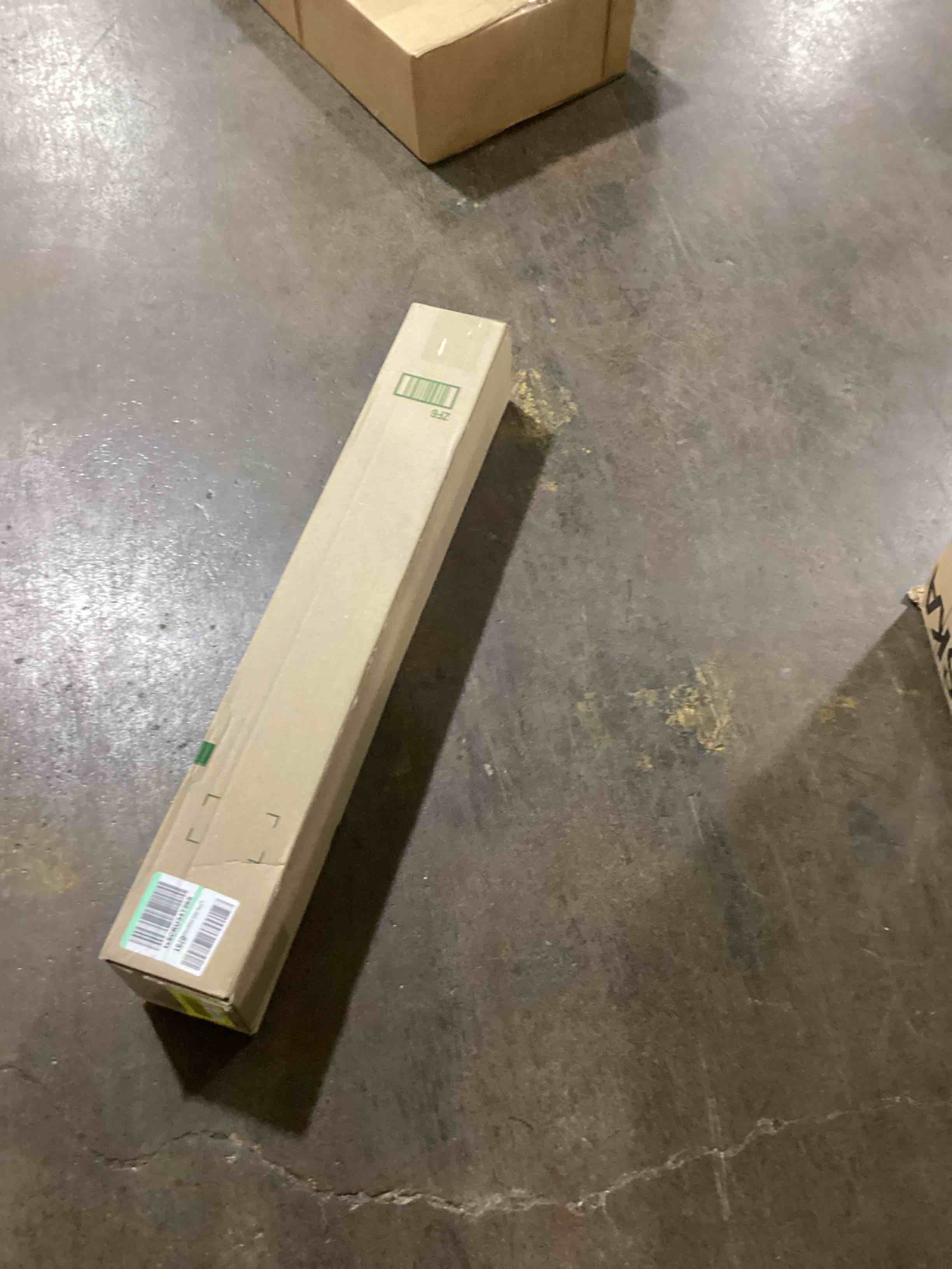 https://s3.amazonaws.com/lotting-images-prod/bidfta/YEL6100093_1718377304669.jpeg