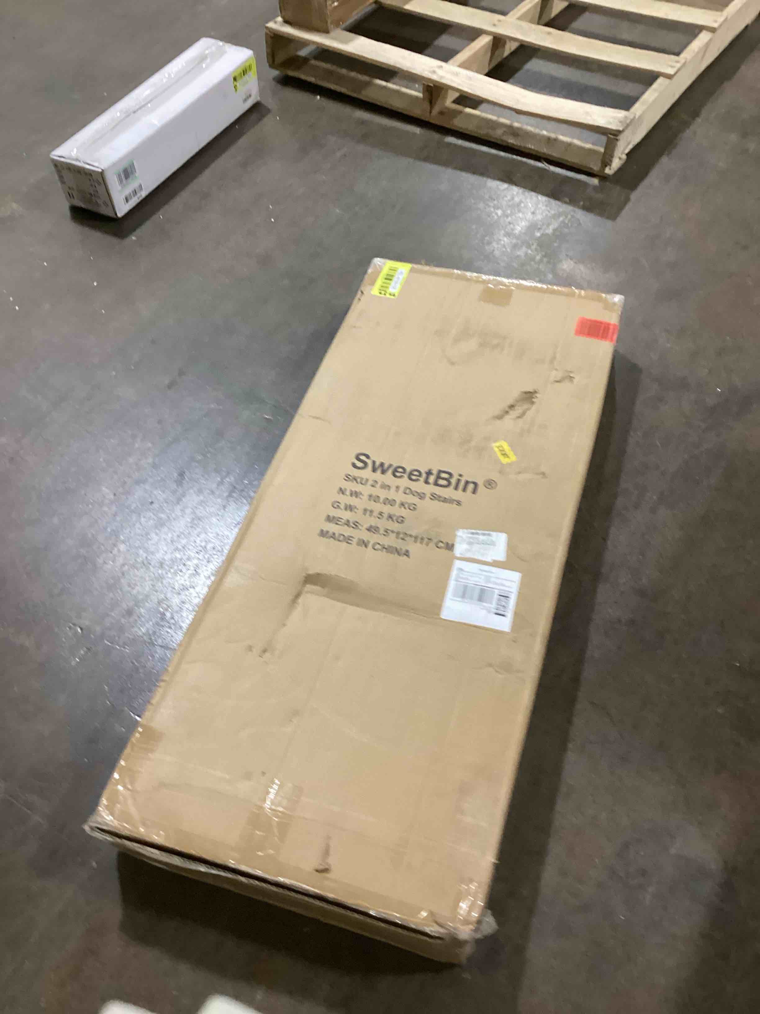 https://s3.amazonaws.com/lotting-images-prod/bidfta/YEL6100105_1718373201804.jpeg