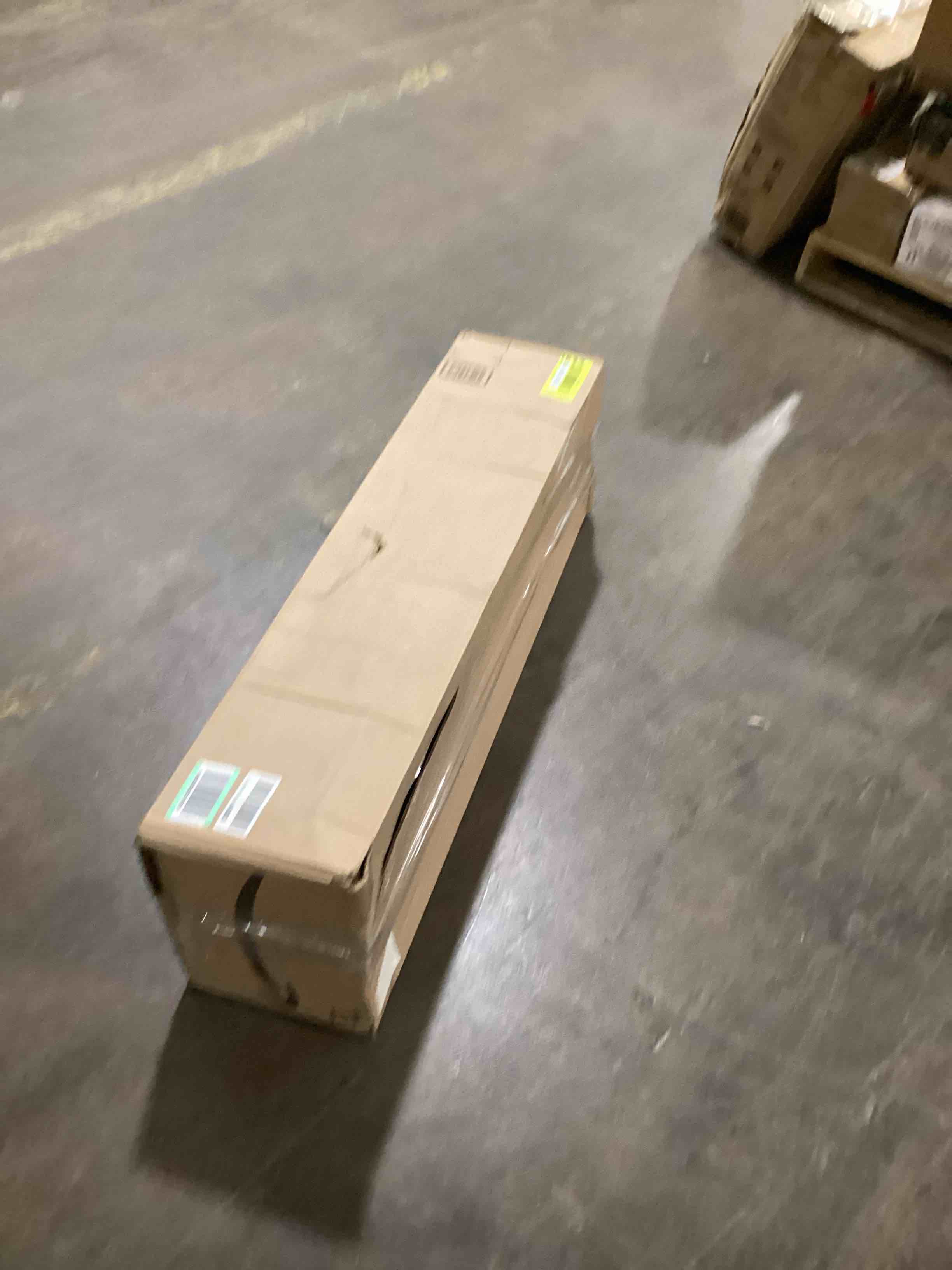 https://s3.amazonaws.com/lotting-images-prod/bidfta/YEL6100110_1718379705624.jpeg