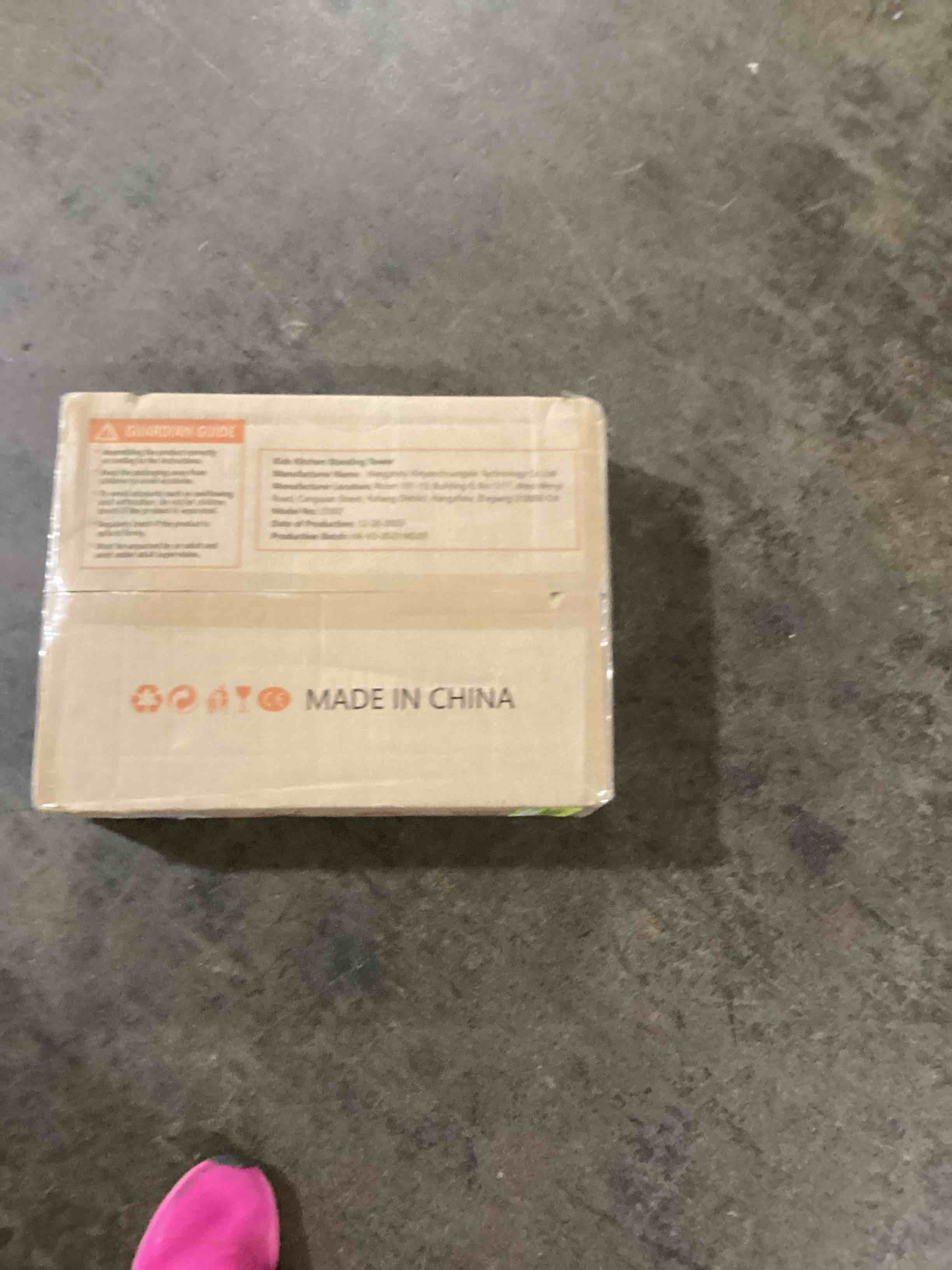https://s3.amazonaws.com/lotting-images-prod/bidfta/YEL6100111_1718379928396.jpeg