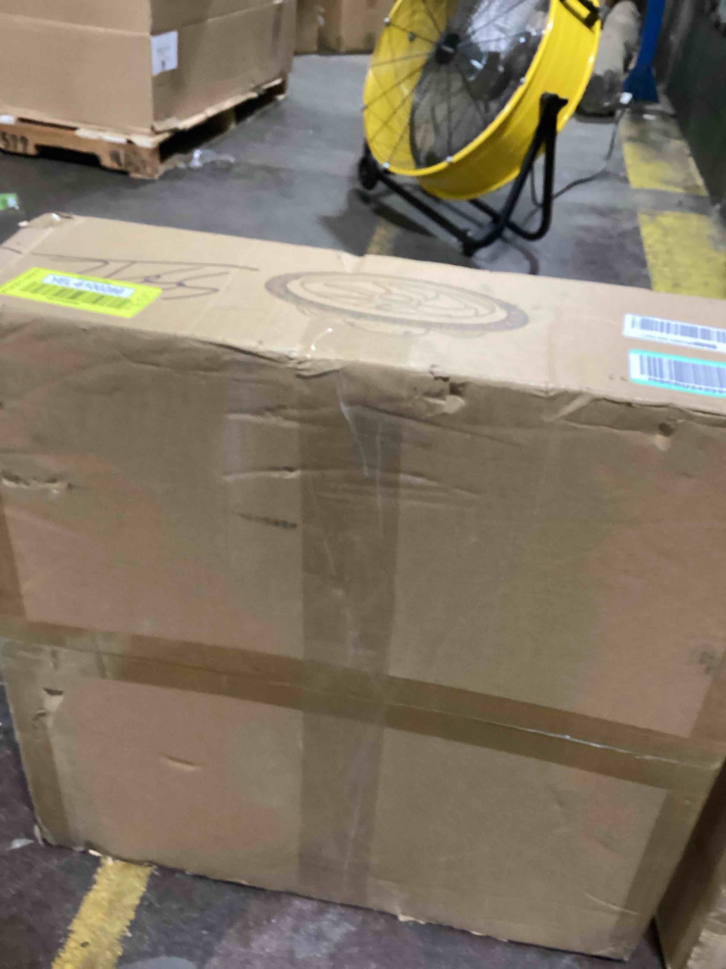 https://s3.amazonaws.com/lotting-images-prod/bidfta/YEL6100286_1718380201110.jpeg