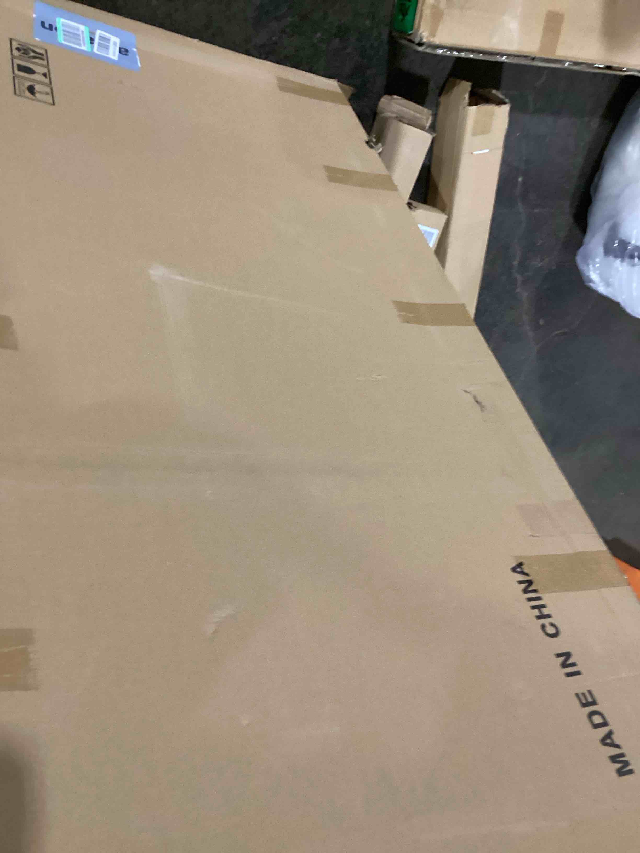 https://s3.amazonaws.com/lotting-images-prod/bidfta/YEL6101490_1719493727024.jpeg