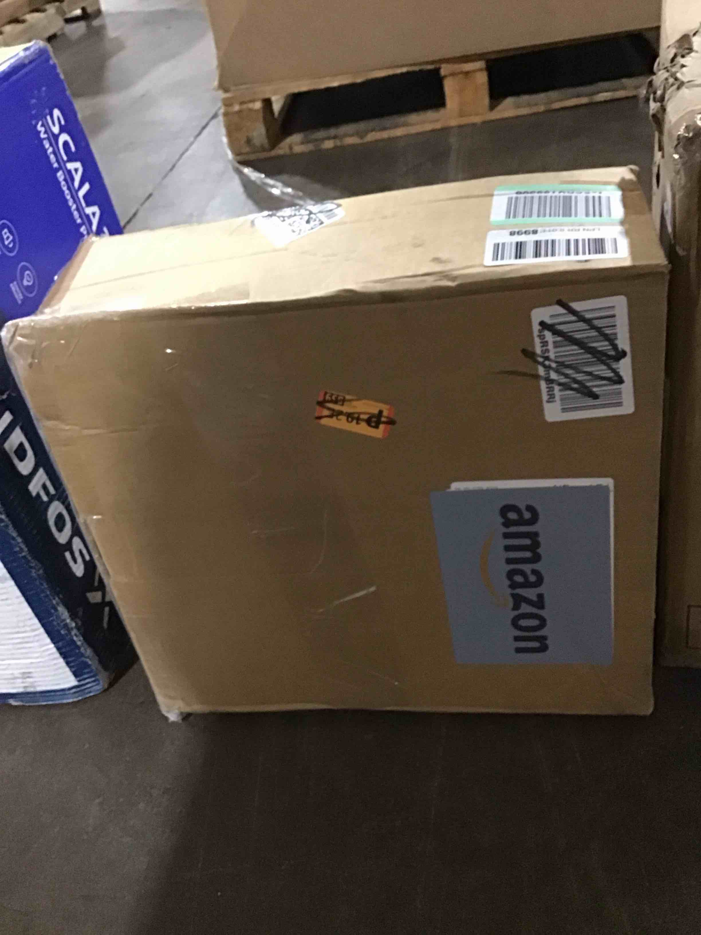 https://s3.amazonaws.com/lotting-images-prod/bidfta/YEL6101901_1720024923848.jpeg