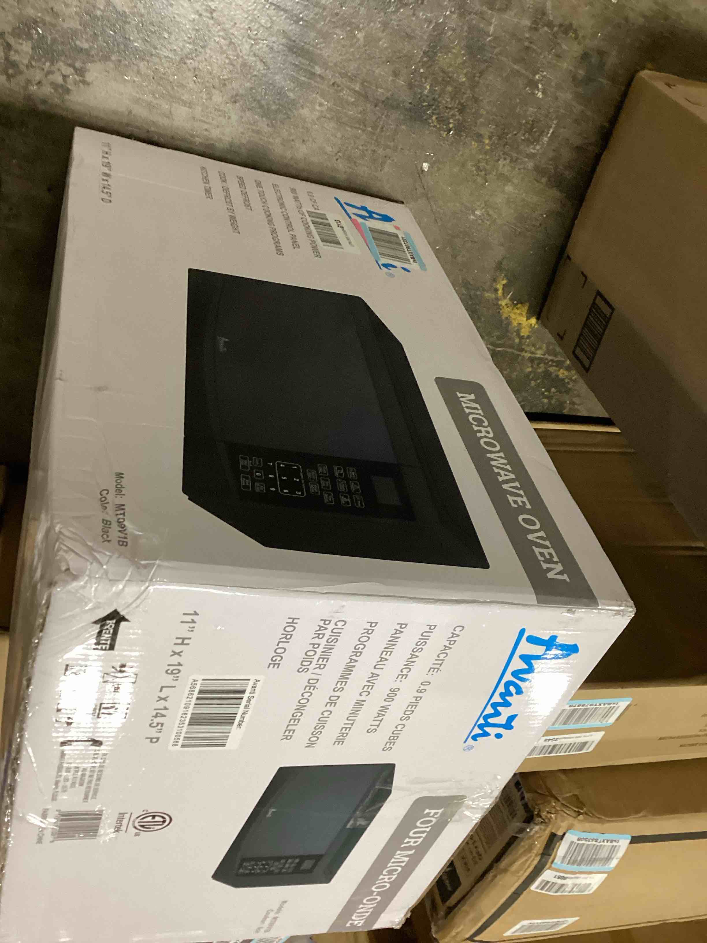 https://s3.amazonaws.com/lotting-images-prod/bidfta/YEL6102634_1716401194691.jpeg
