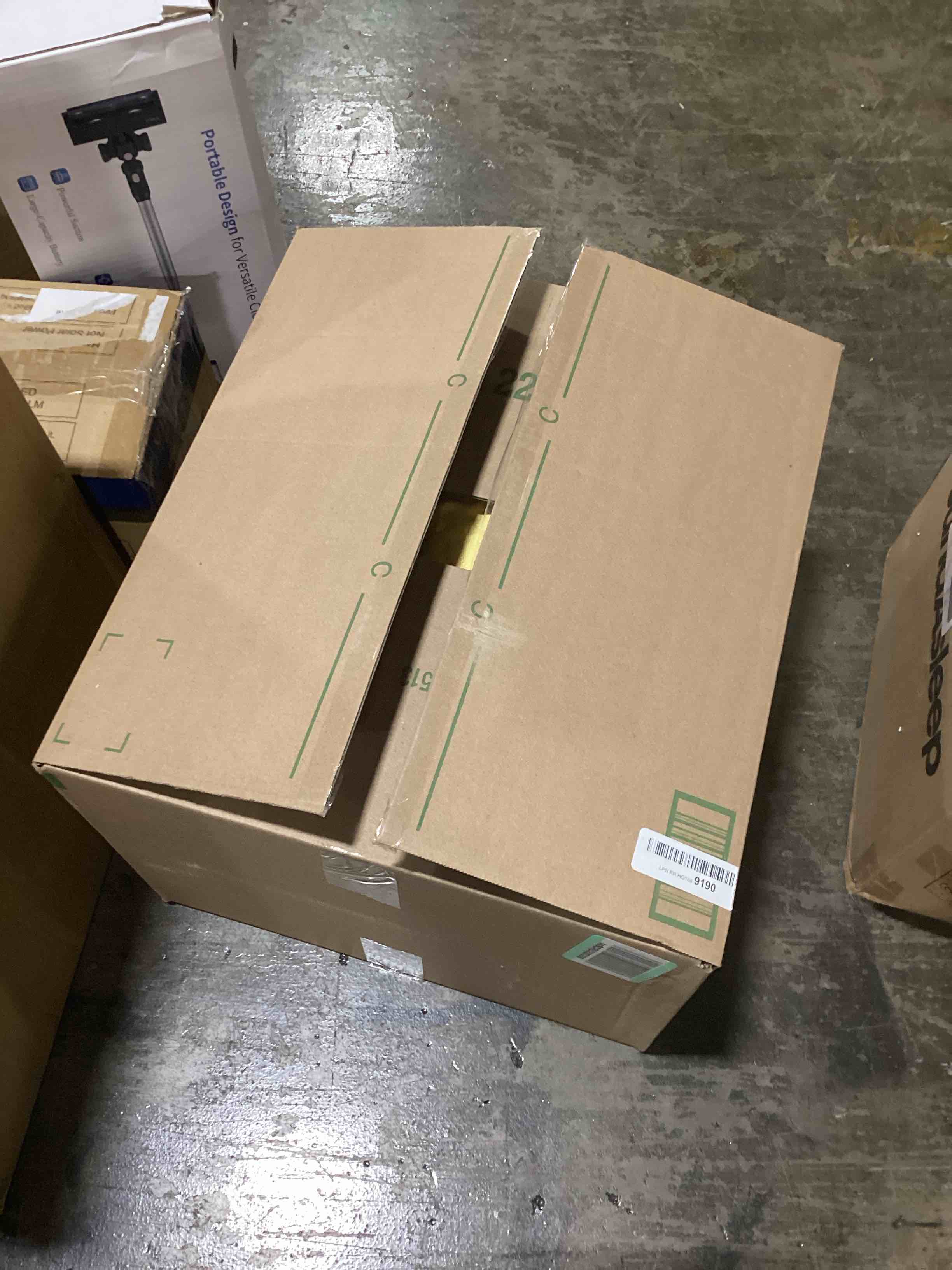 https://s3.amazonaws.com/lotting-images-prod/bidfta/YEL6102812_1716901564983.jpeg