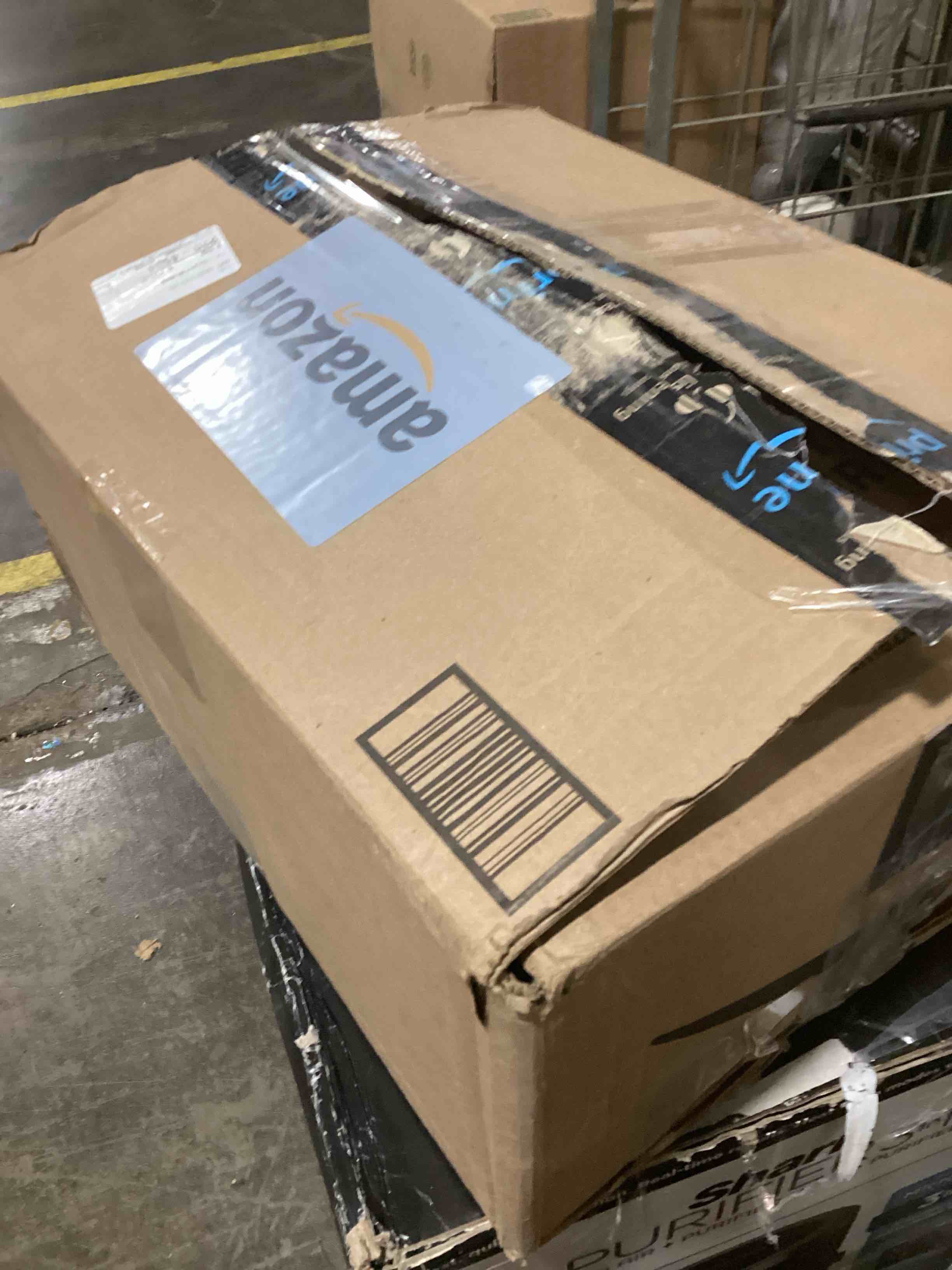 https://s3.amazonaws.com/lotting-images-prod/bidfta/YEL6102819_1716900996880.jpeg